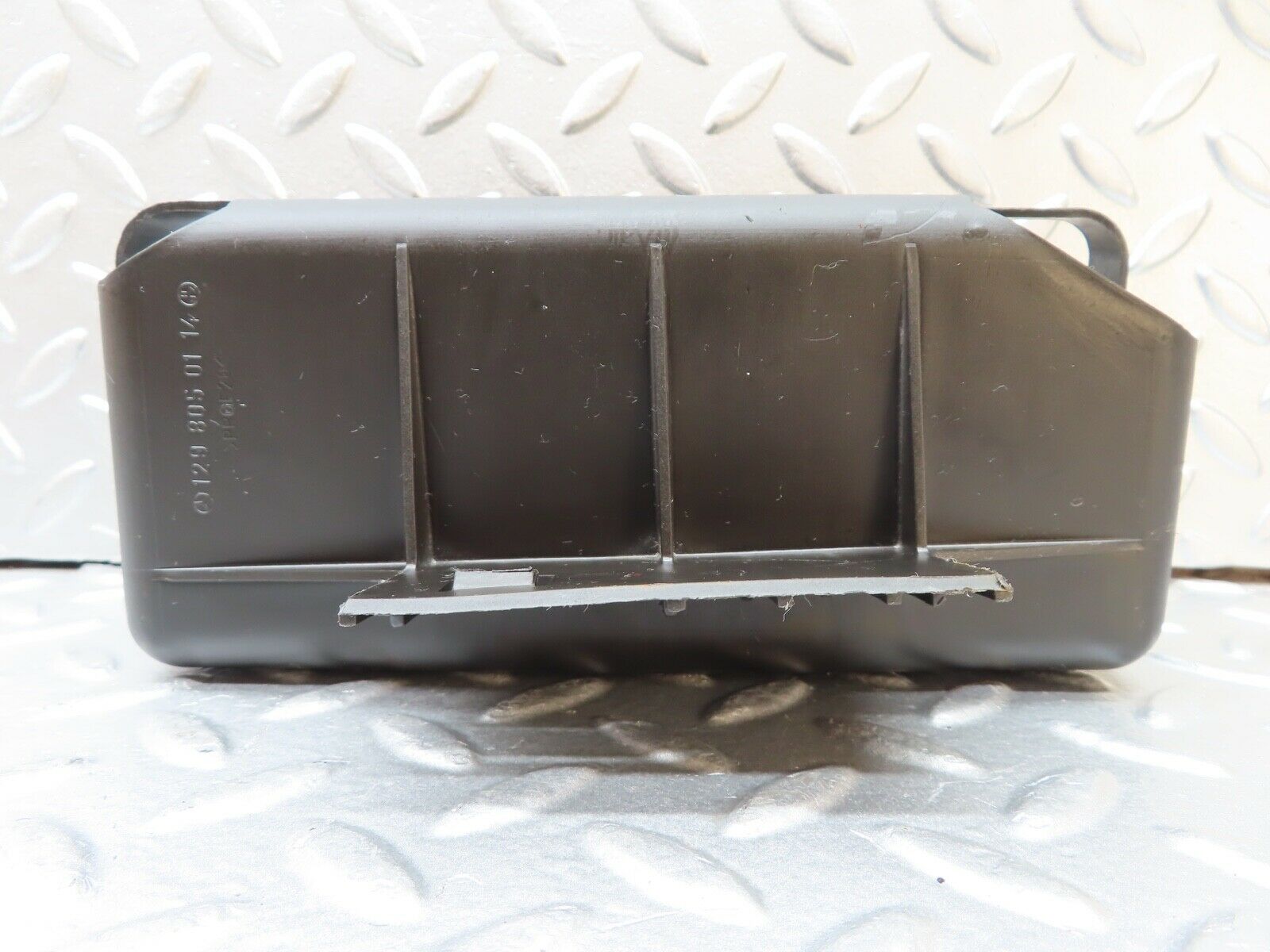 19910 Mercedes-Benz R129 300SL Coupe Vacuum Pump Bracket 1298050114