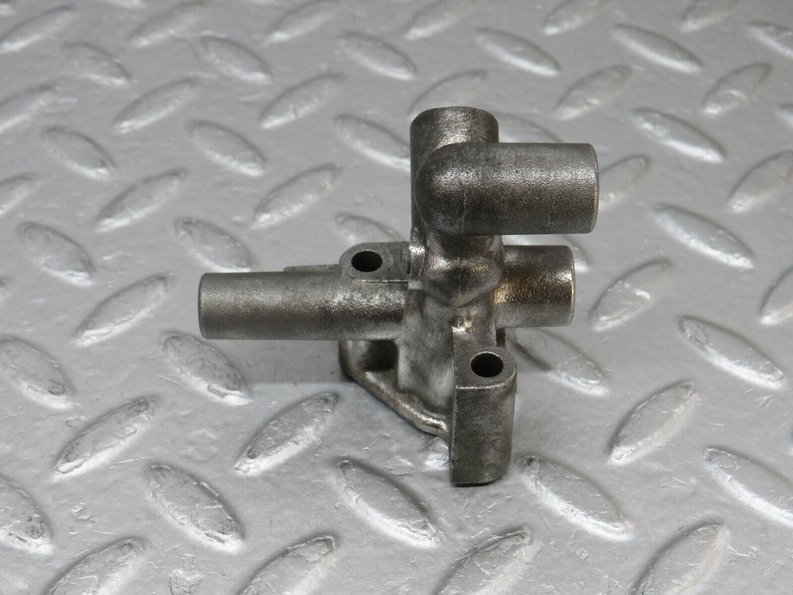 36580 Mercedes-Benz W201 190E 2.0L Idle Control Valve 1020941212