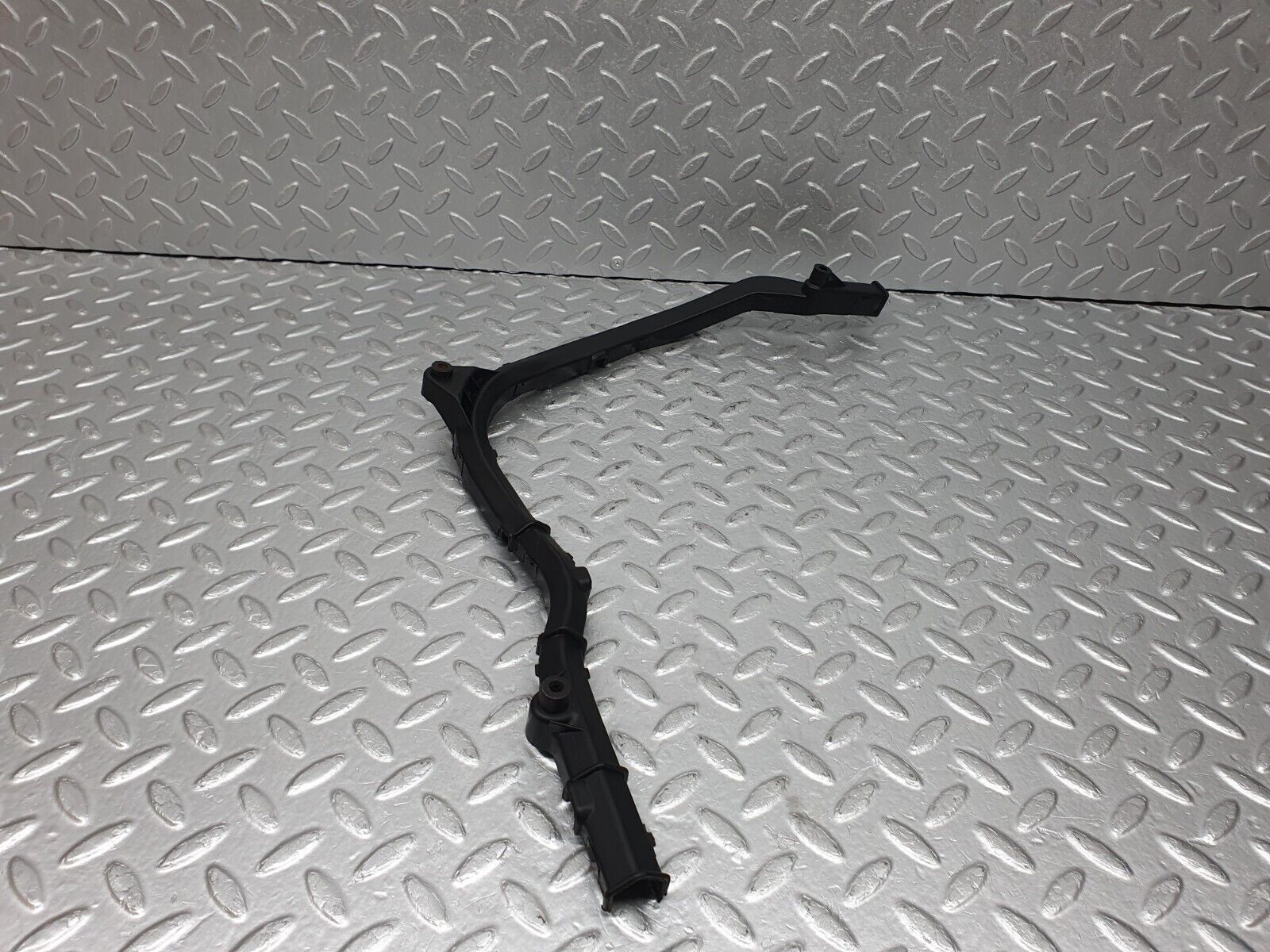 41070 Mercedes-Benz W126 300SE Engine Wire Bracket Holder 1031590213