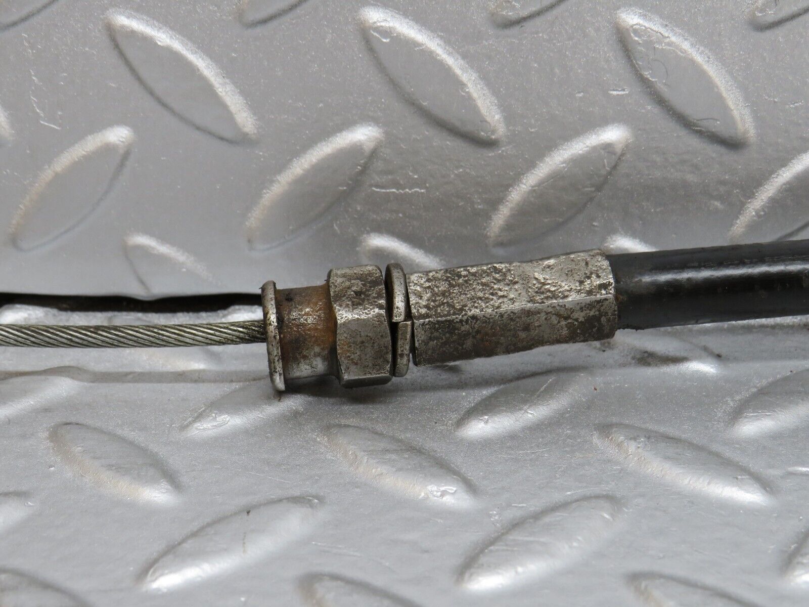 40455 Mercedes-Benz W110 230 Handbrake Cable Handbrake Pulley 1104200790