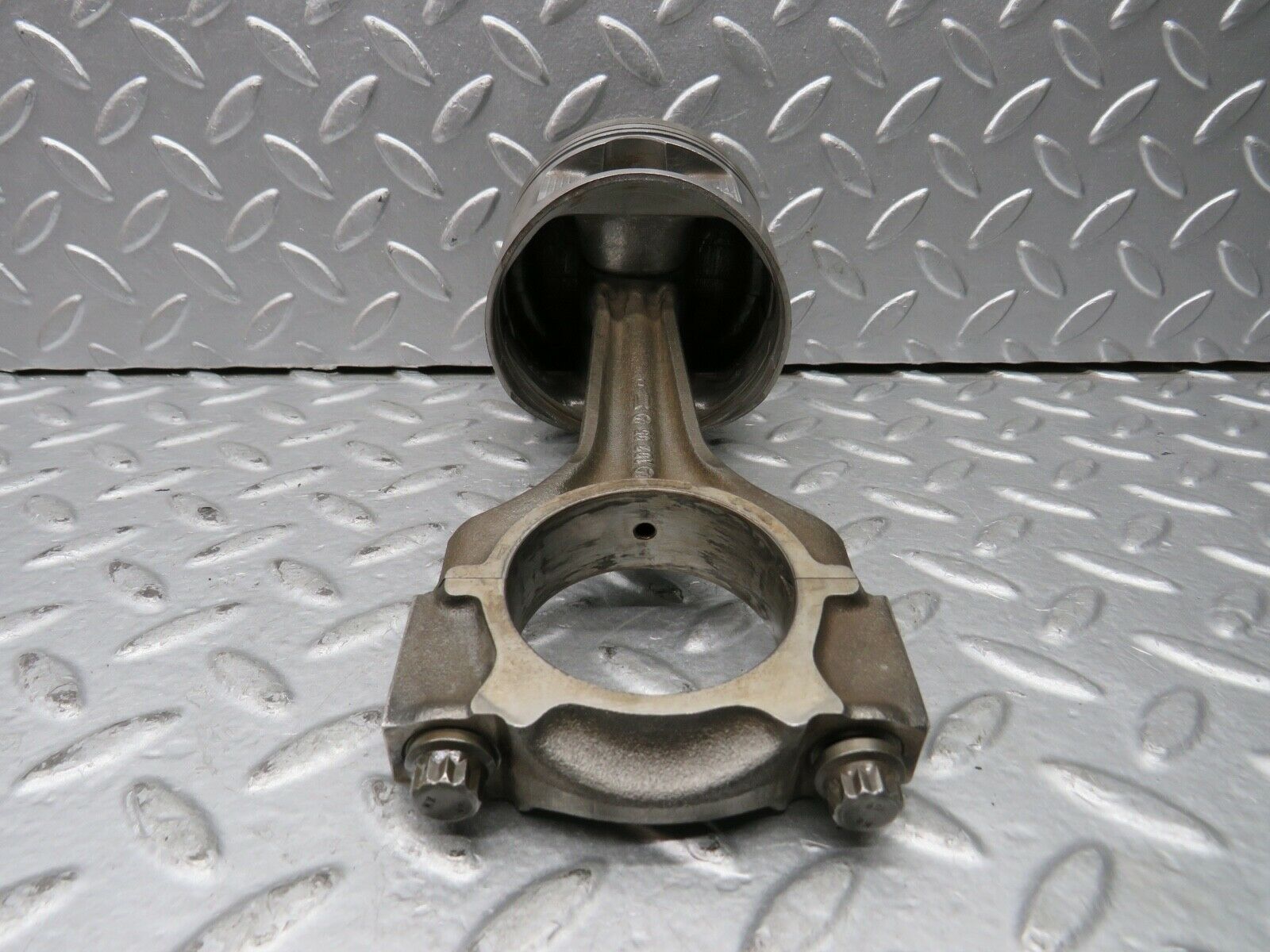 21749 Mercedes-Benz W126 300SE Piston With Connecting Rod 88.485 mm