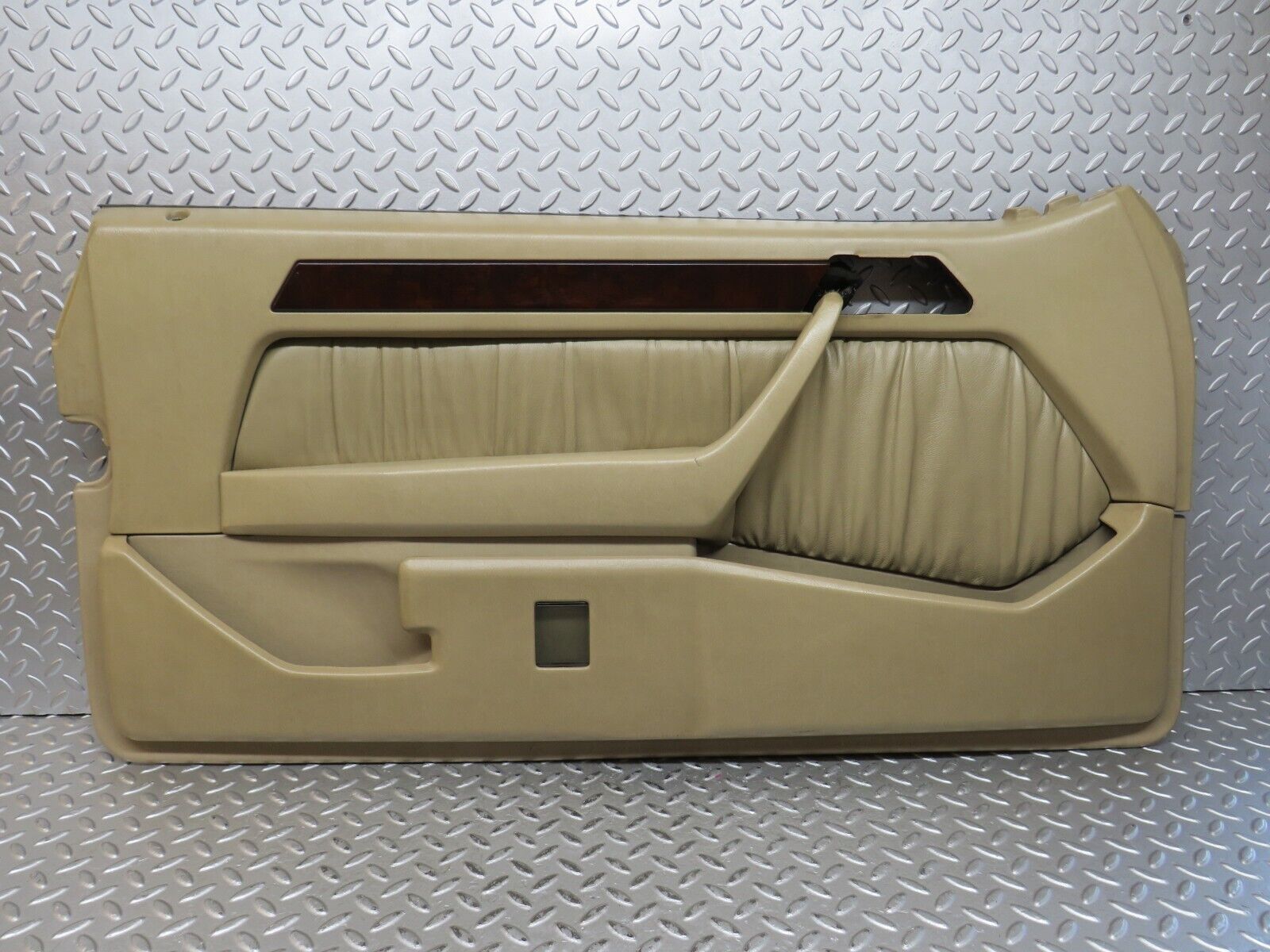 28934 Mercedes-Benz C124 320CE Front Left Door Card Beige 1247273170
