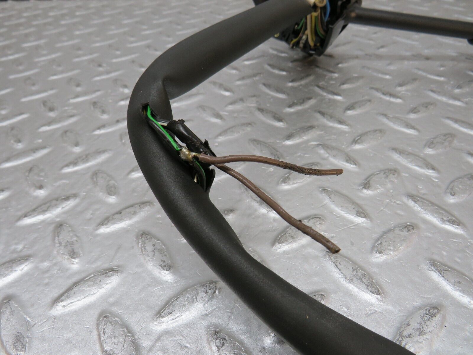 37976 Mercedes-Benz A124 320E Cabriolet Indicator Wiper Stalk 1245451324