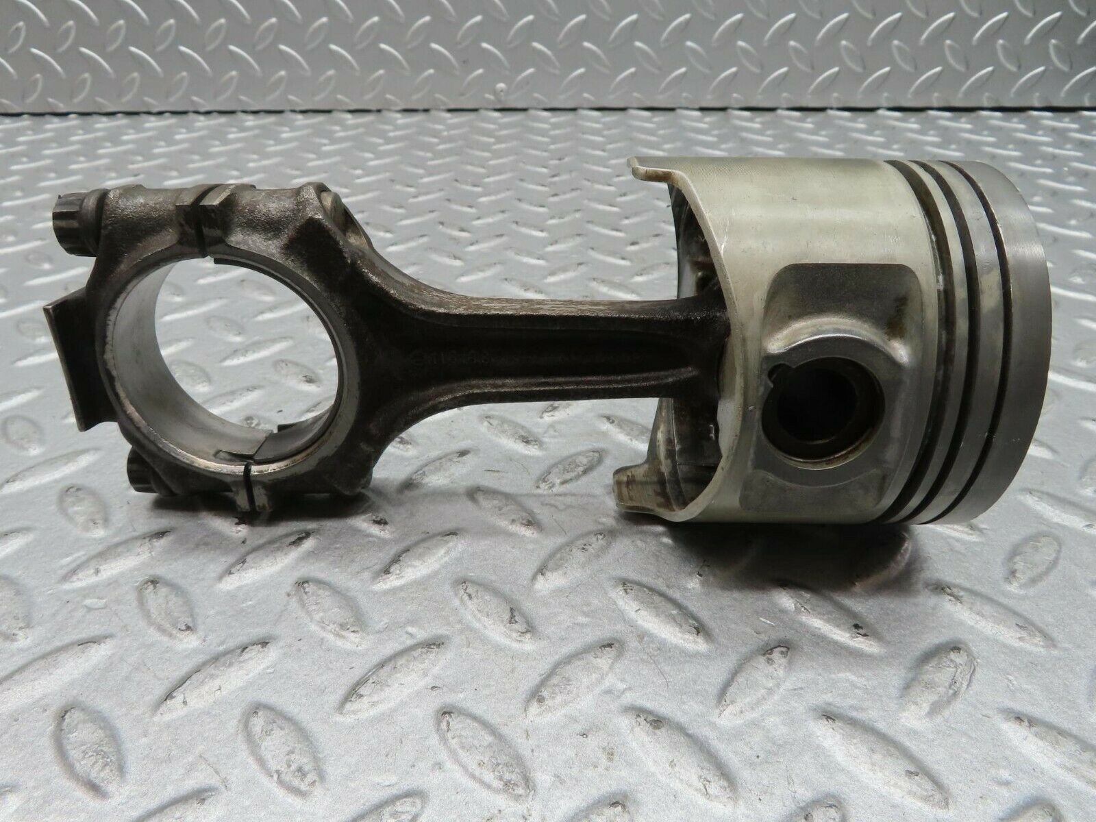 16683 Mercedes-Benz C107 380SLC Piston With Connecting Rod 92.005 mm