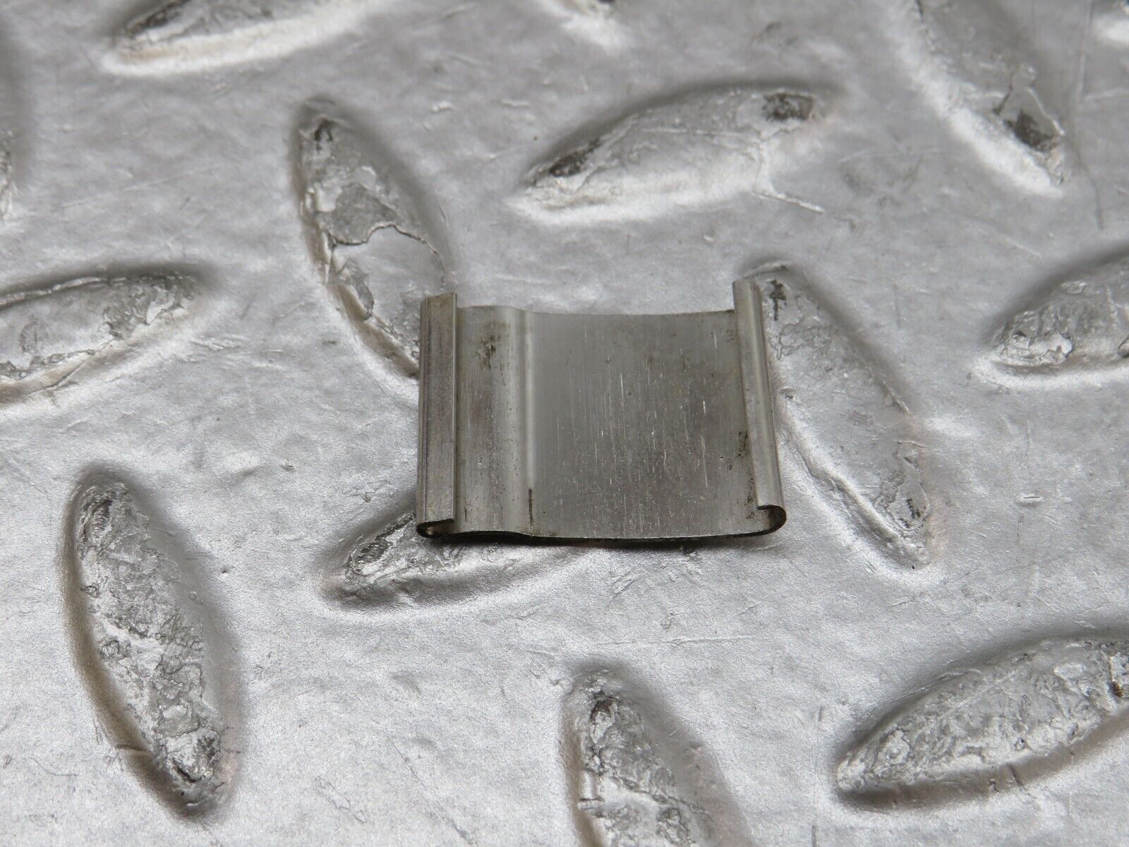 36311 Mercedes-Benz W126 420SE Front Windscreen Top Chrome Frame Trim