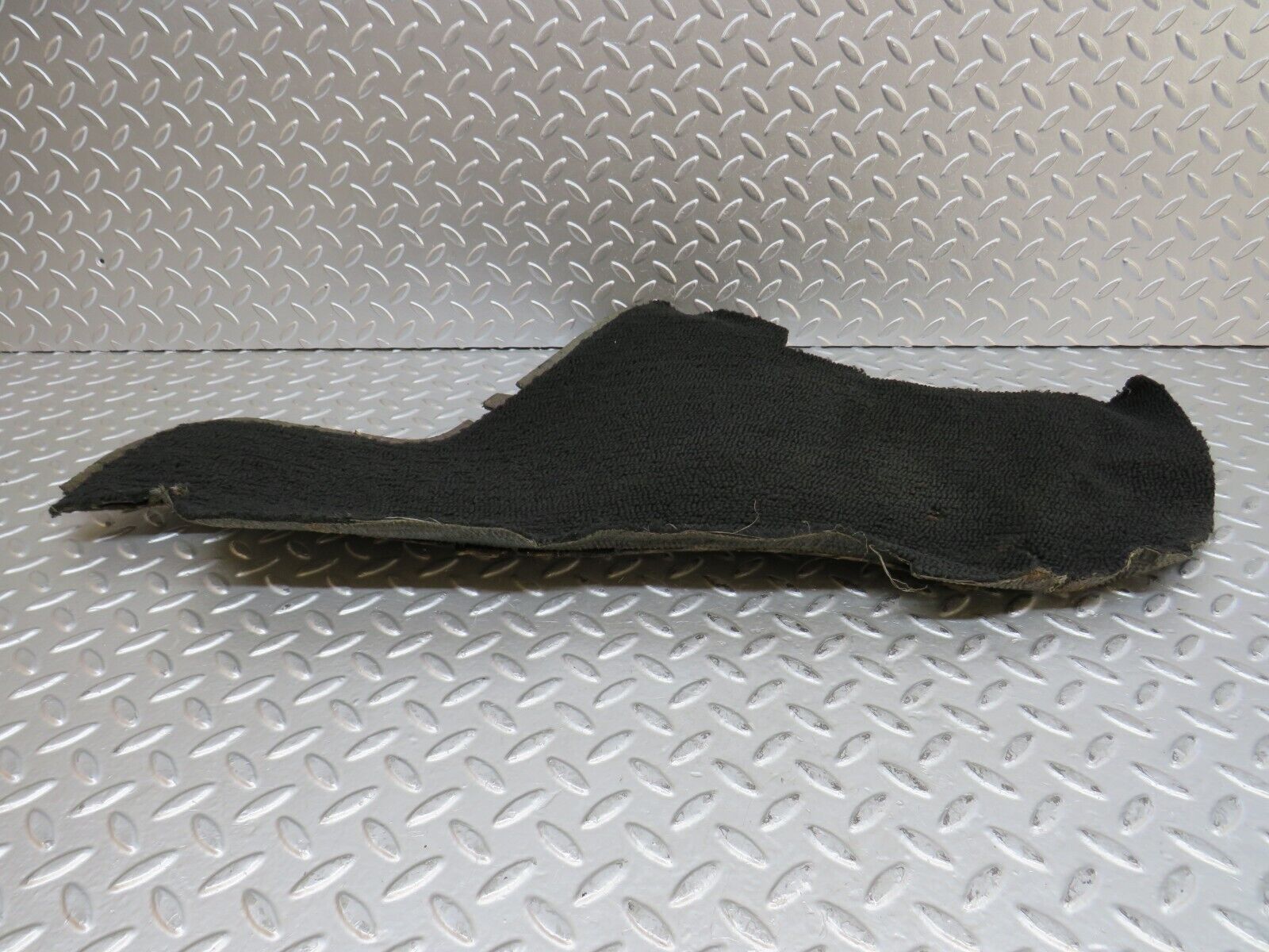28287 Mercedes-Benz S123 240D Wagon Centre Console Carpet Right Side Black