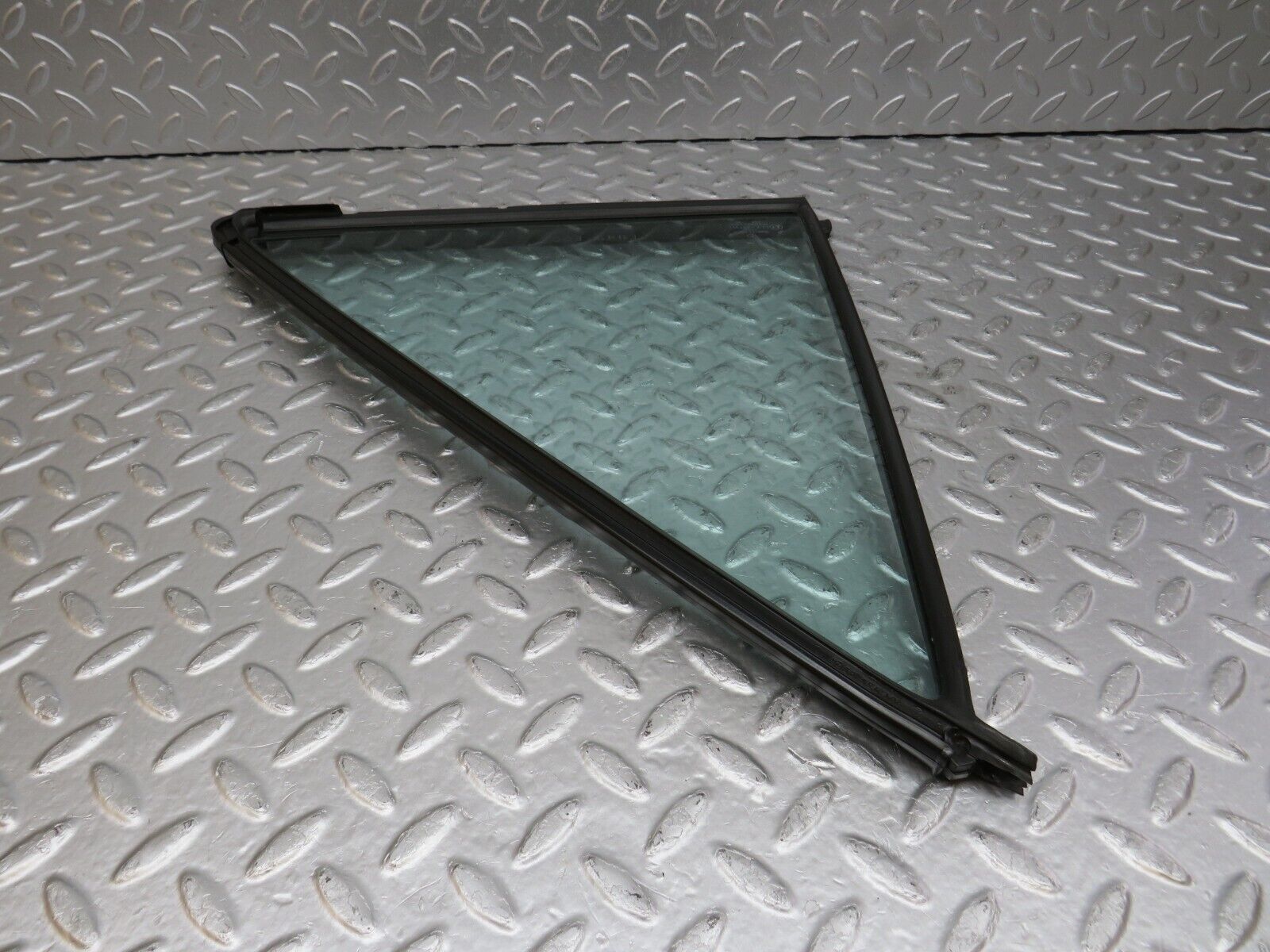 33828 Mercedes-Benz W201 190E 2.0L Rear Left Quarter Window Glass 2017350524