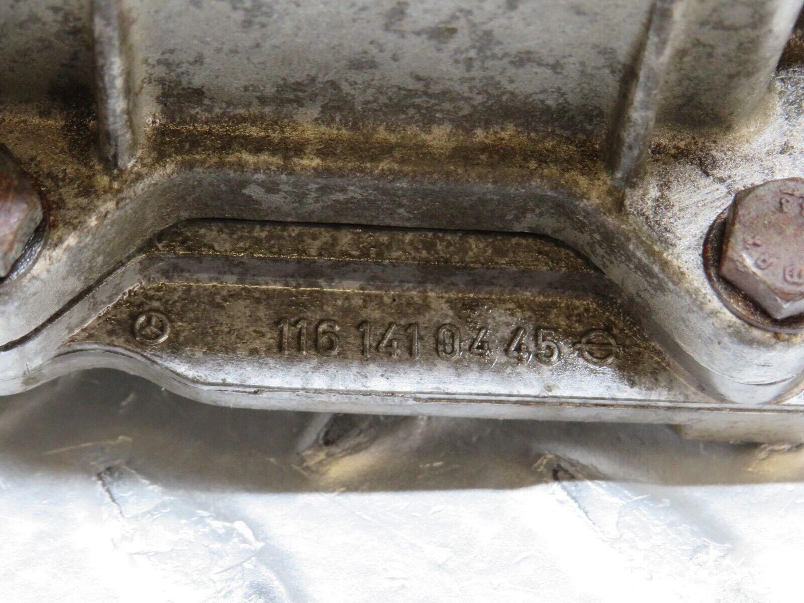 37118 Mercedes-Benz C126 420SEC Coupe Air Flow Mass Meter Sensor 0438121037