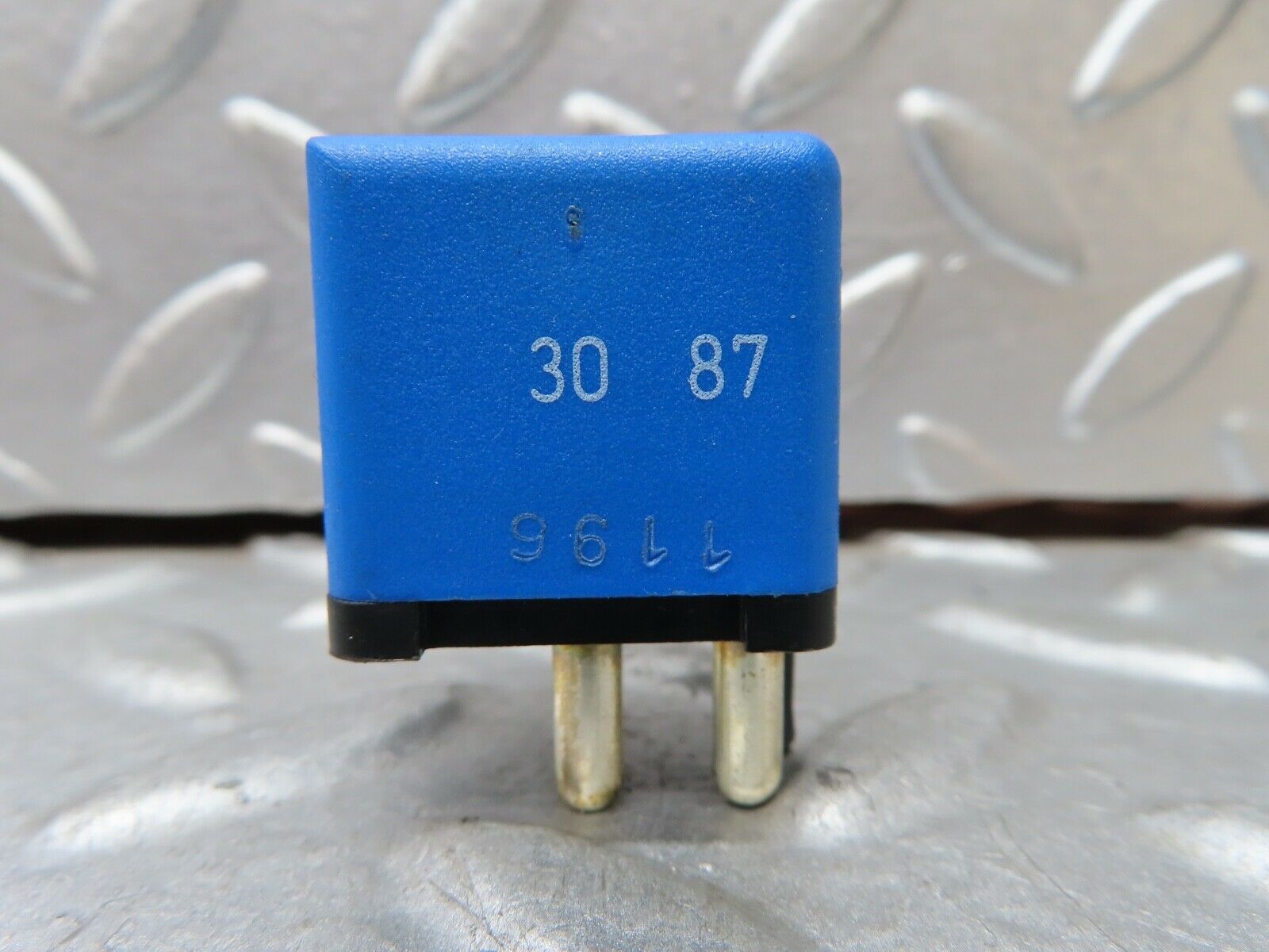 19715 Mercedes-Benz C140 CL420 Coupe Multi Purpose Relay 0015429919