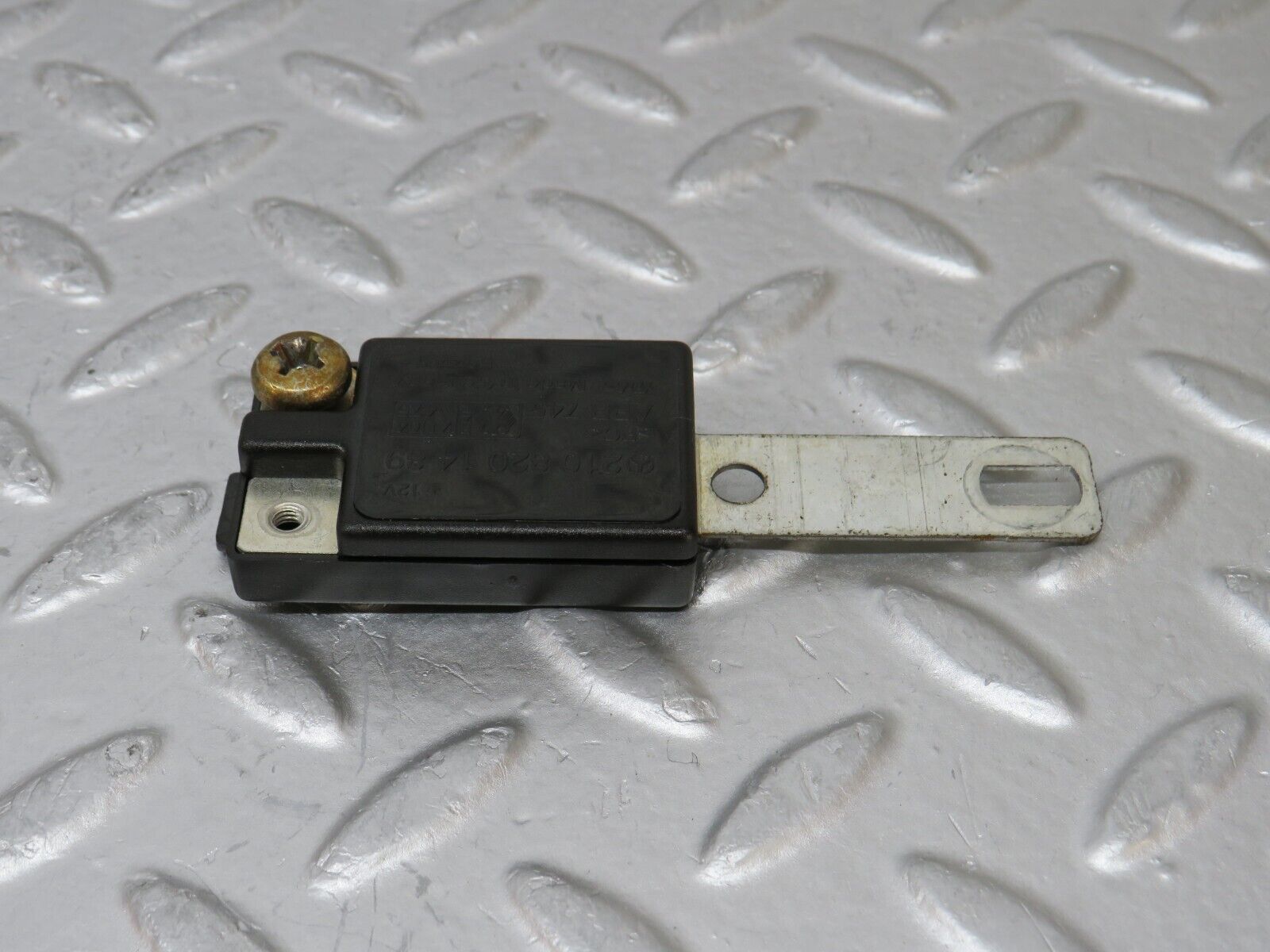 34887 Mercedes-Benz W210 320E Radio Audio Antenne Amplifier 2108201489