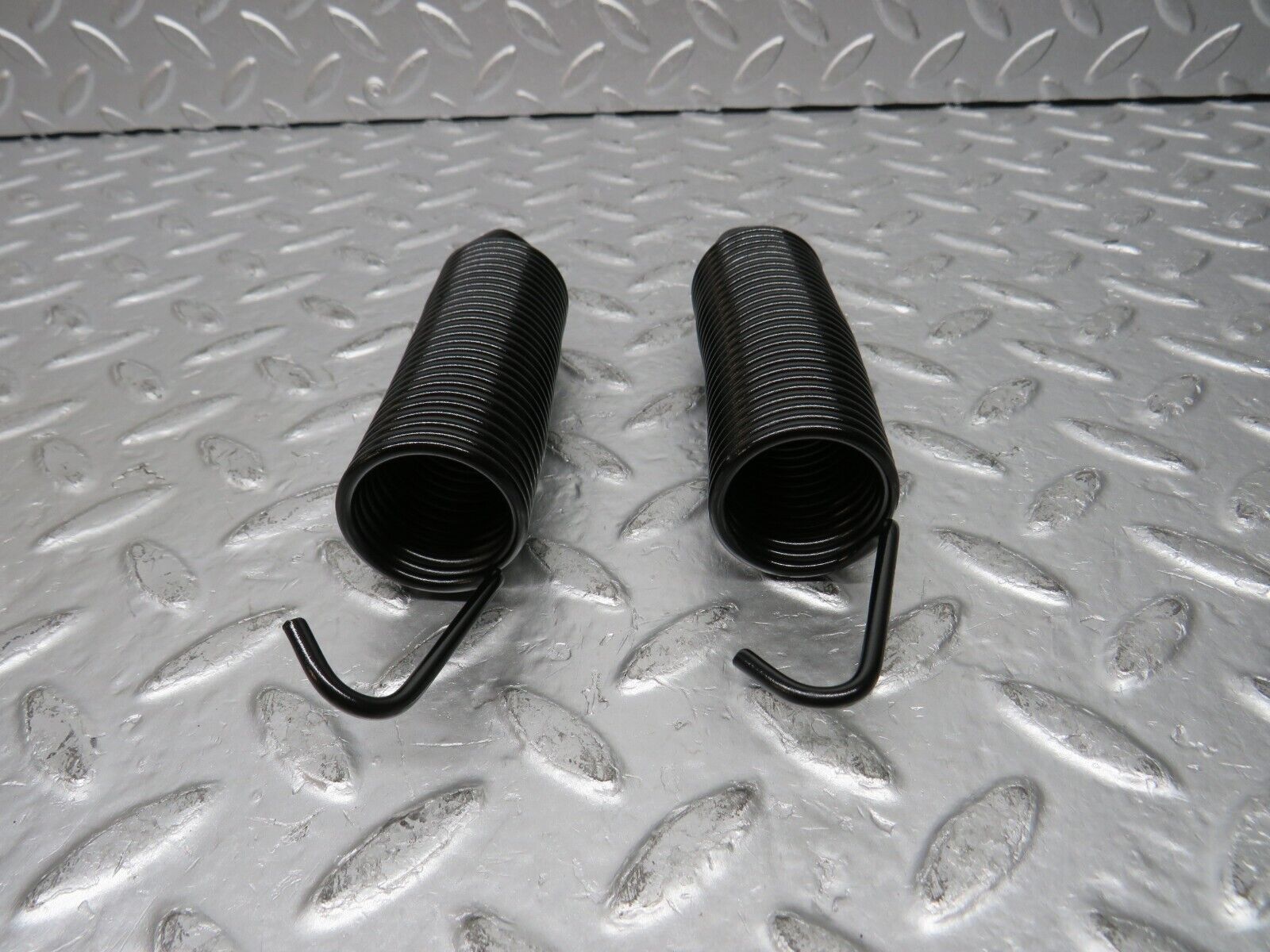 30861 Mercedes-Benz W201 190E 2.0L Trunk Lid Hinge Spring