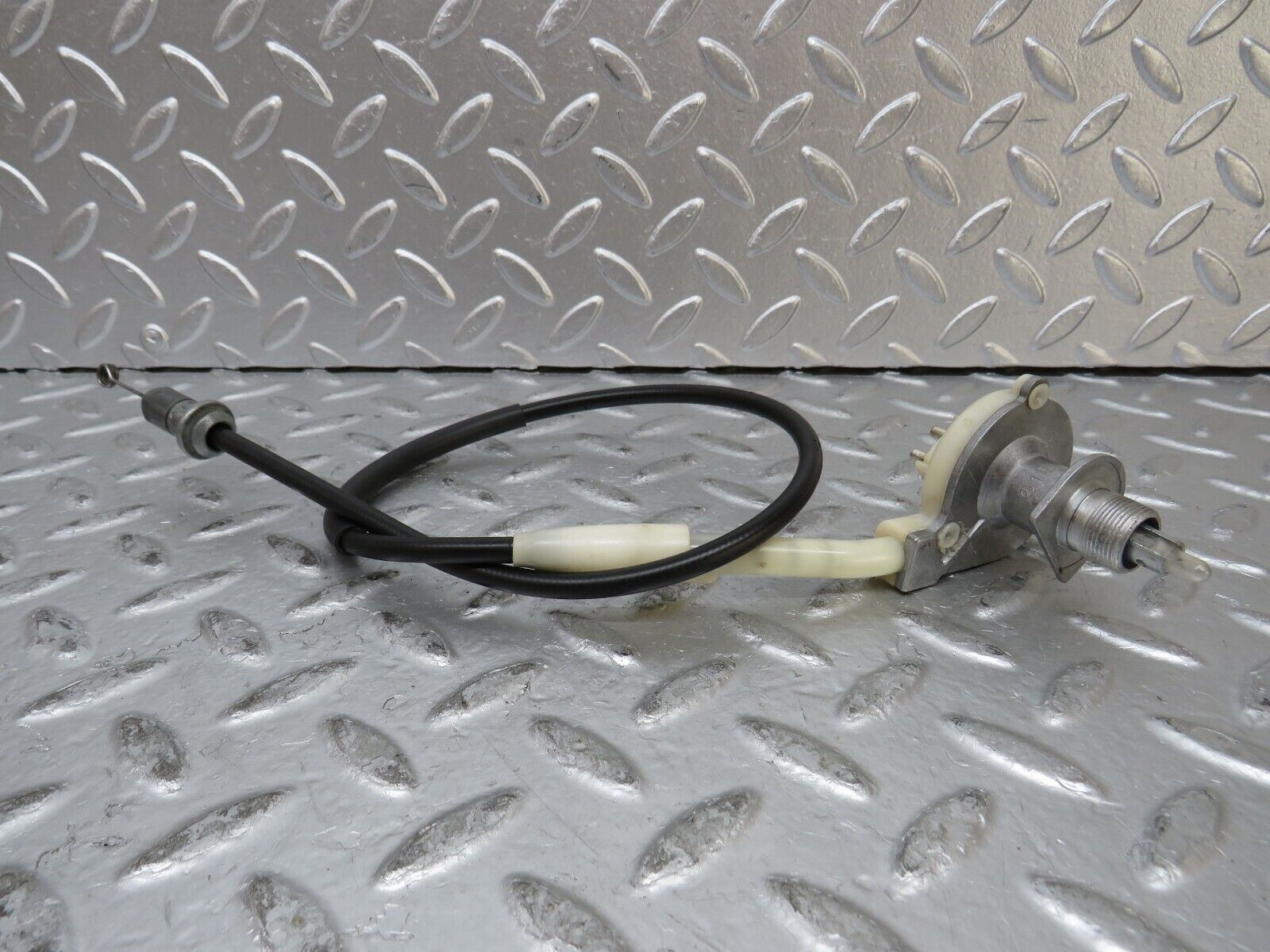 27153 Mercedes-Benz W123 280E Heater Control Unit