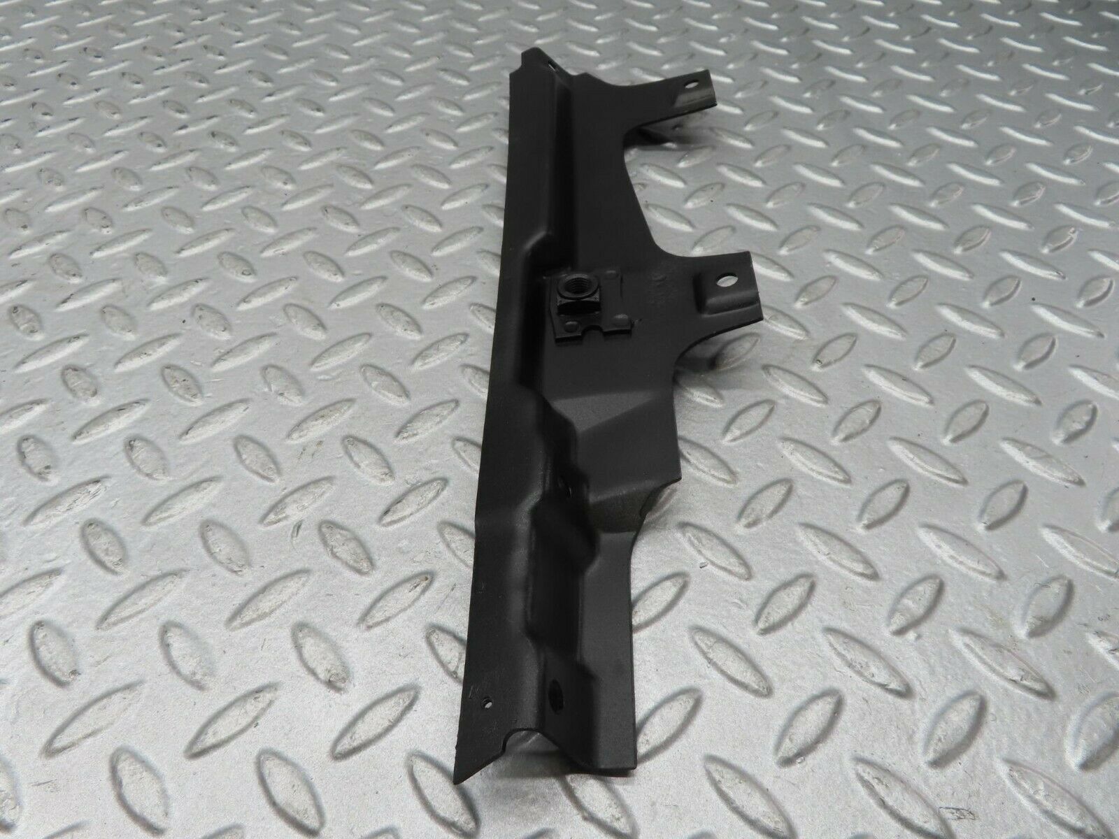 16658 Mercedes-Benz C107 380SLC Rear Left Inner Window Seal Holder Bracket