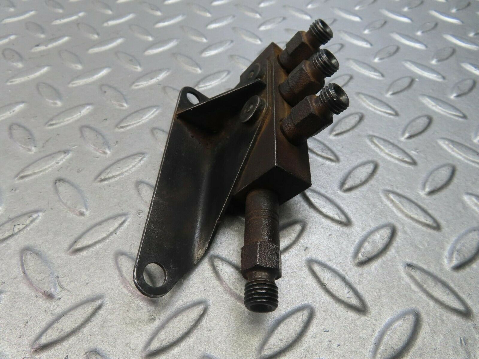 8463 Mercedes-Benz W111 Fuel Injection Distributor