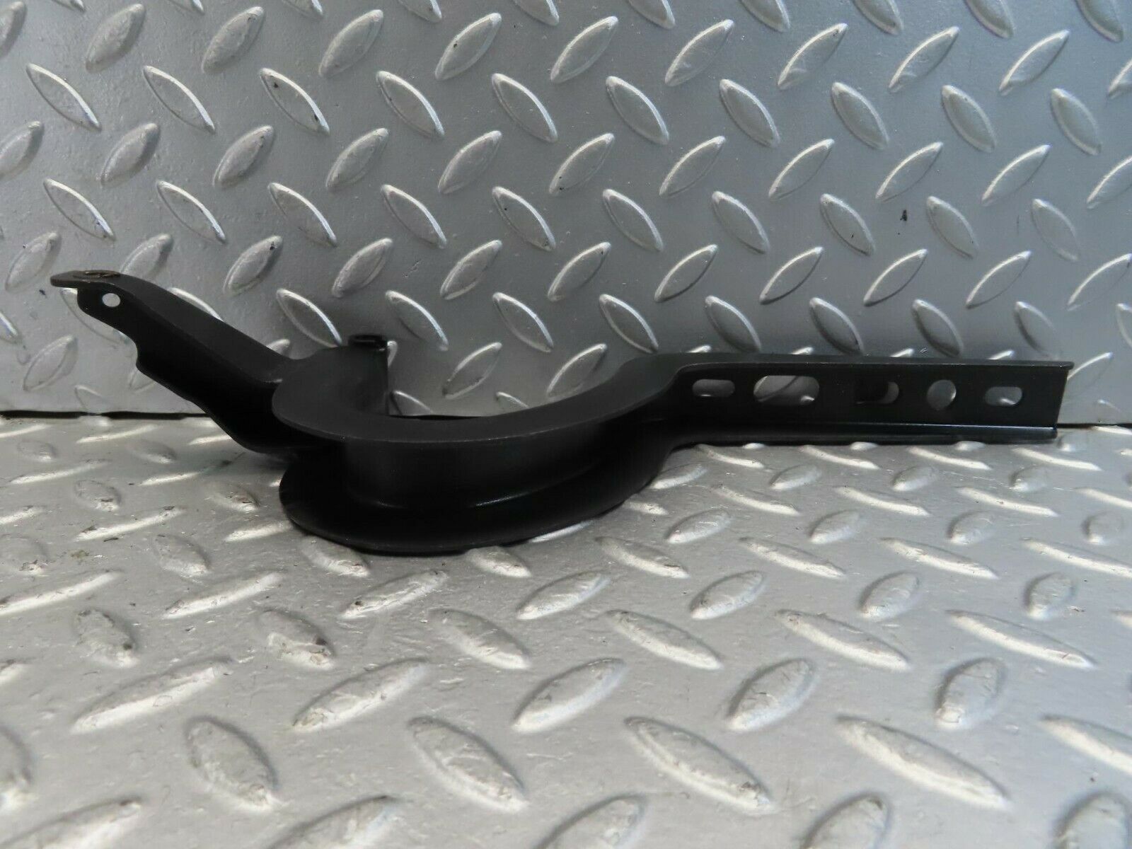 11464 Mercedes-Benz C123 230CE Coupe Trunk Lid Hinge Left Side 1237500187