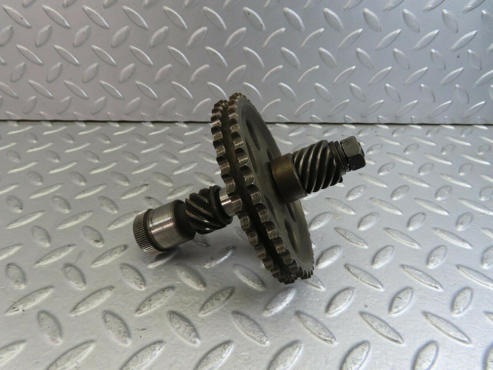 10223 Mercedes-Benz W111 220SE Intermediate Gear 1270520202