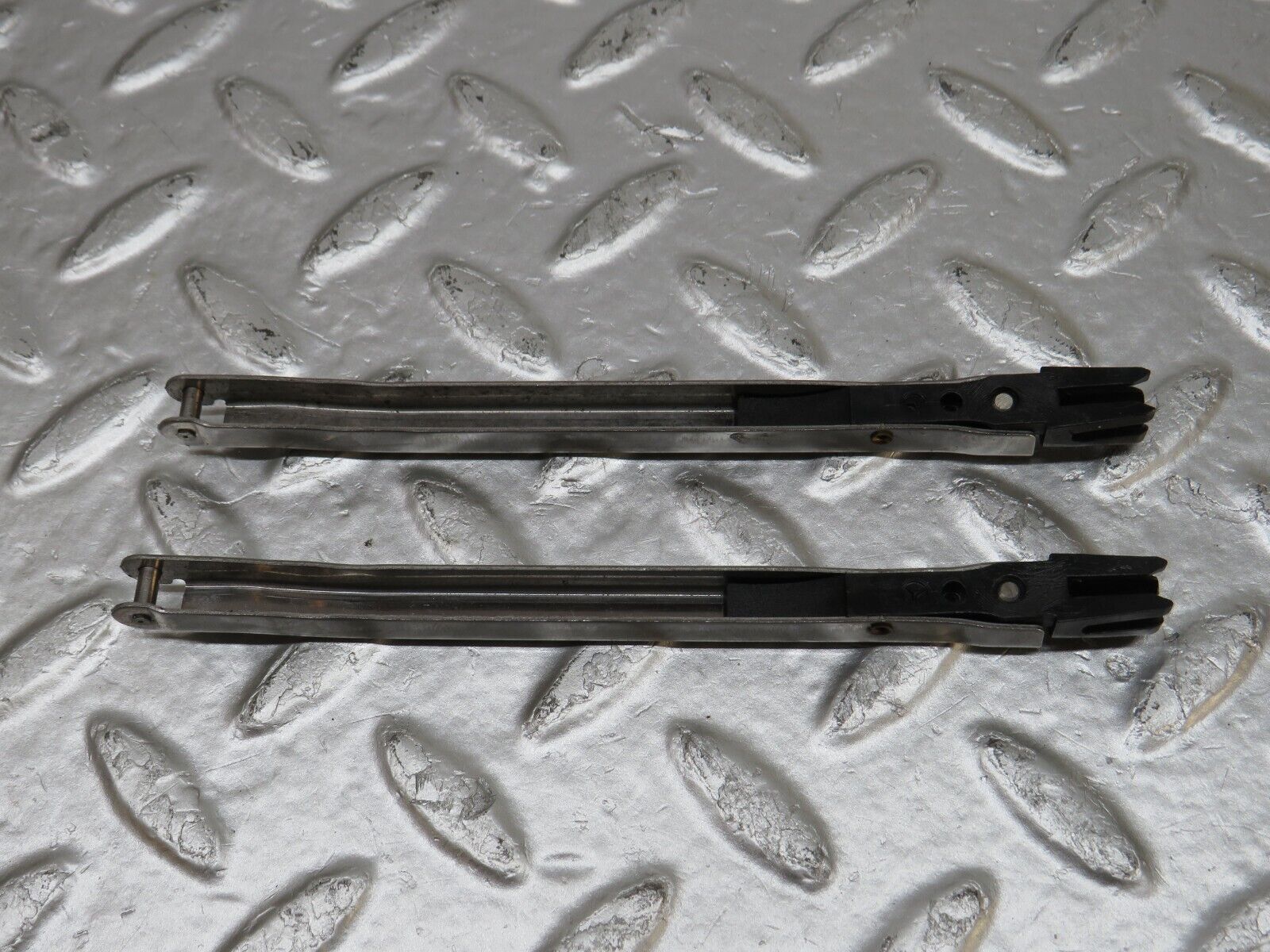 33867 Mercedes-Benz W201 190E 2.0L Power Sunroof Frame 2017800144