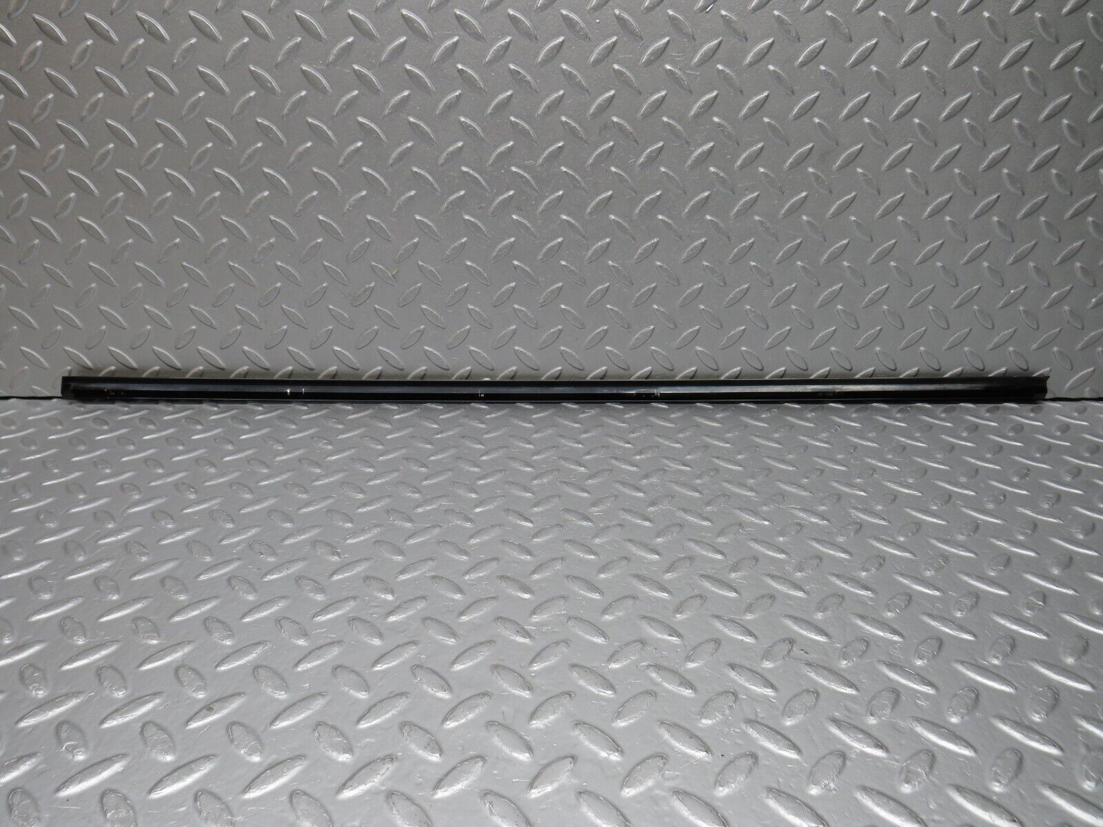 38524 Mercedes-Benz R129 280SL Coupe Left Door Window Moulding Trim