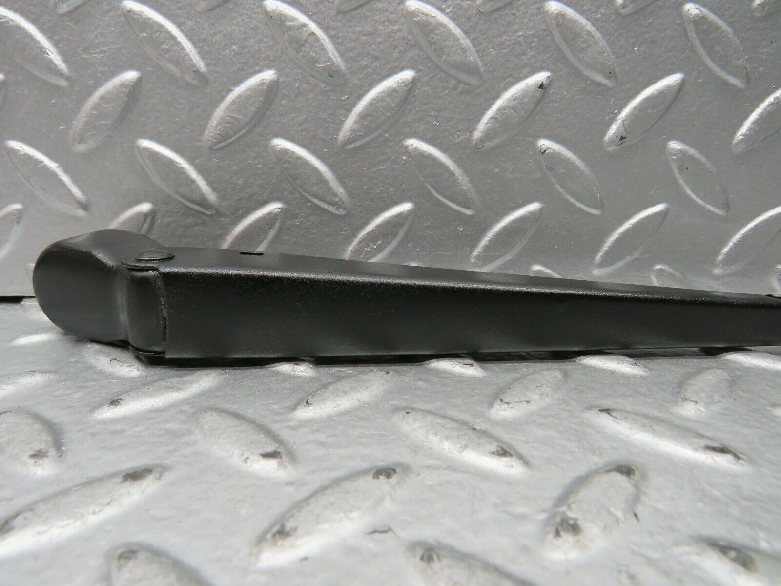 22124 Mercedes-Benz S123 280TE Wagon Left Side Wiper Arm Bosch 3399990553