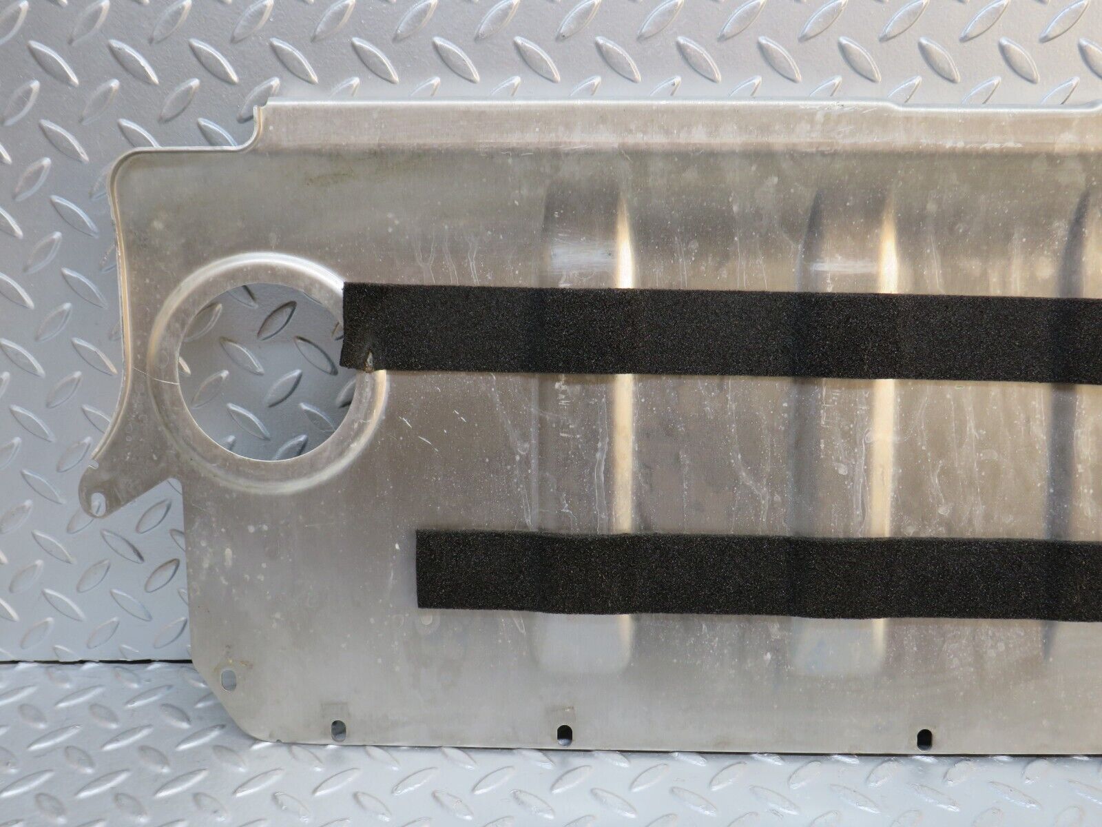 38447 Mercedes-Benz R129 280SL Coupe Fuel Tank Rear Cover