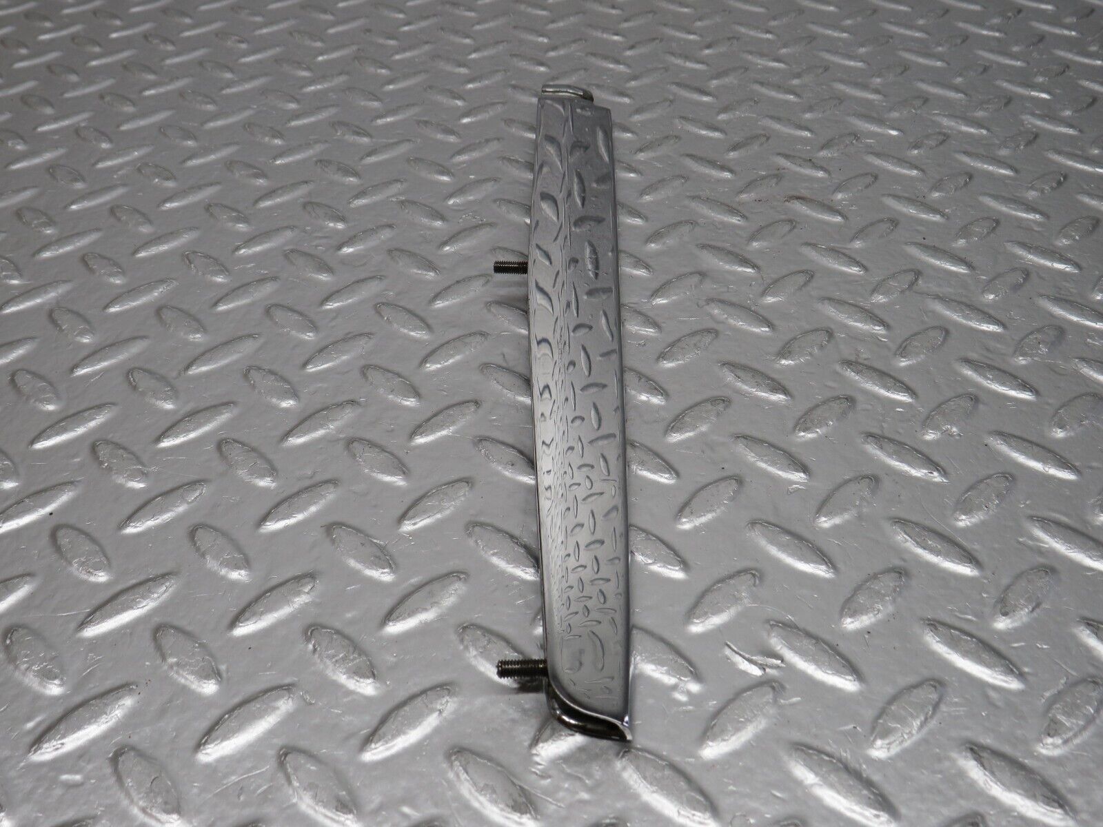 0664 Mercedes-Benz C107 350SLC Coupe Trunk Chrome Handle Moulding Left 1076901380