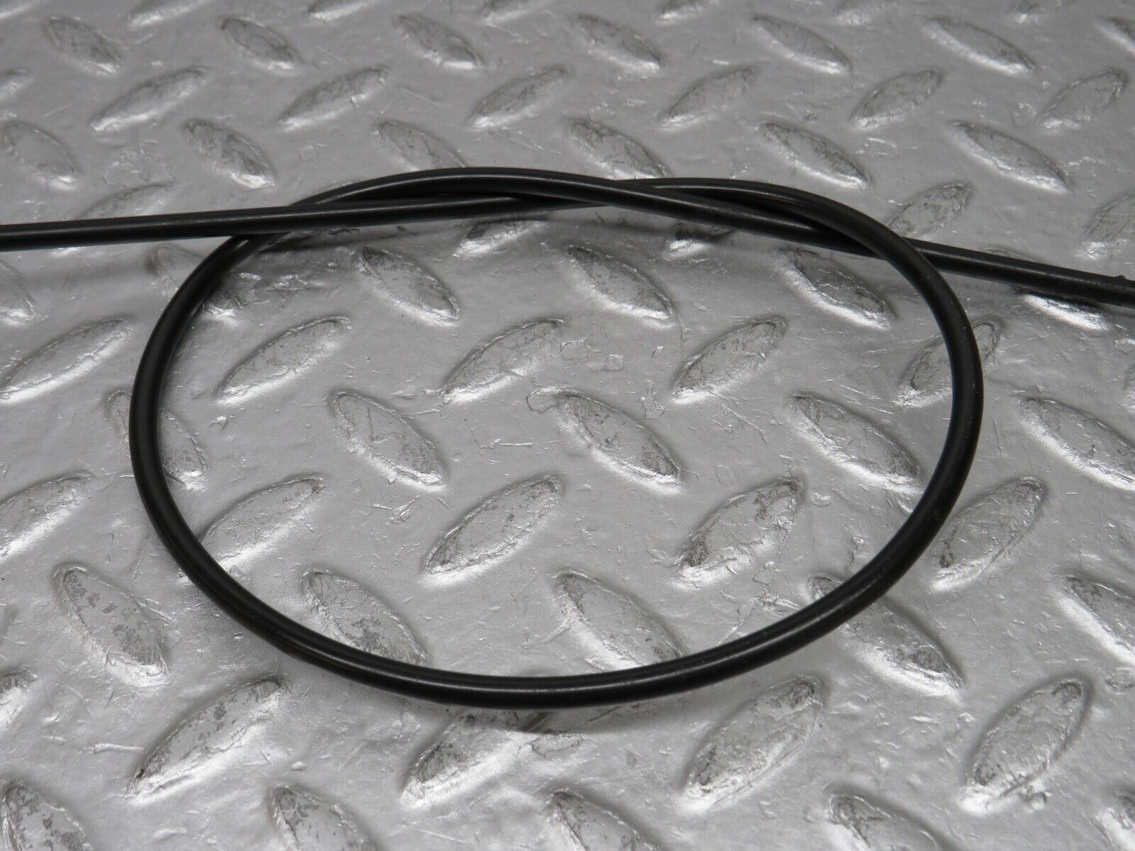 37804 Mercedes-Benz A124 320E Cabriolet Door Lock Cable