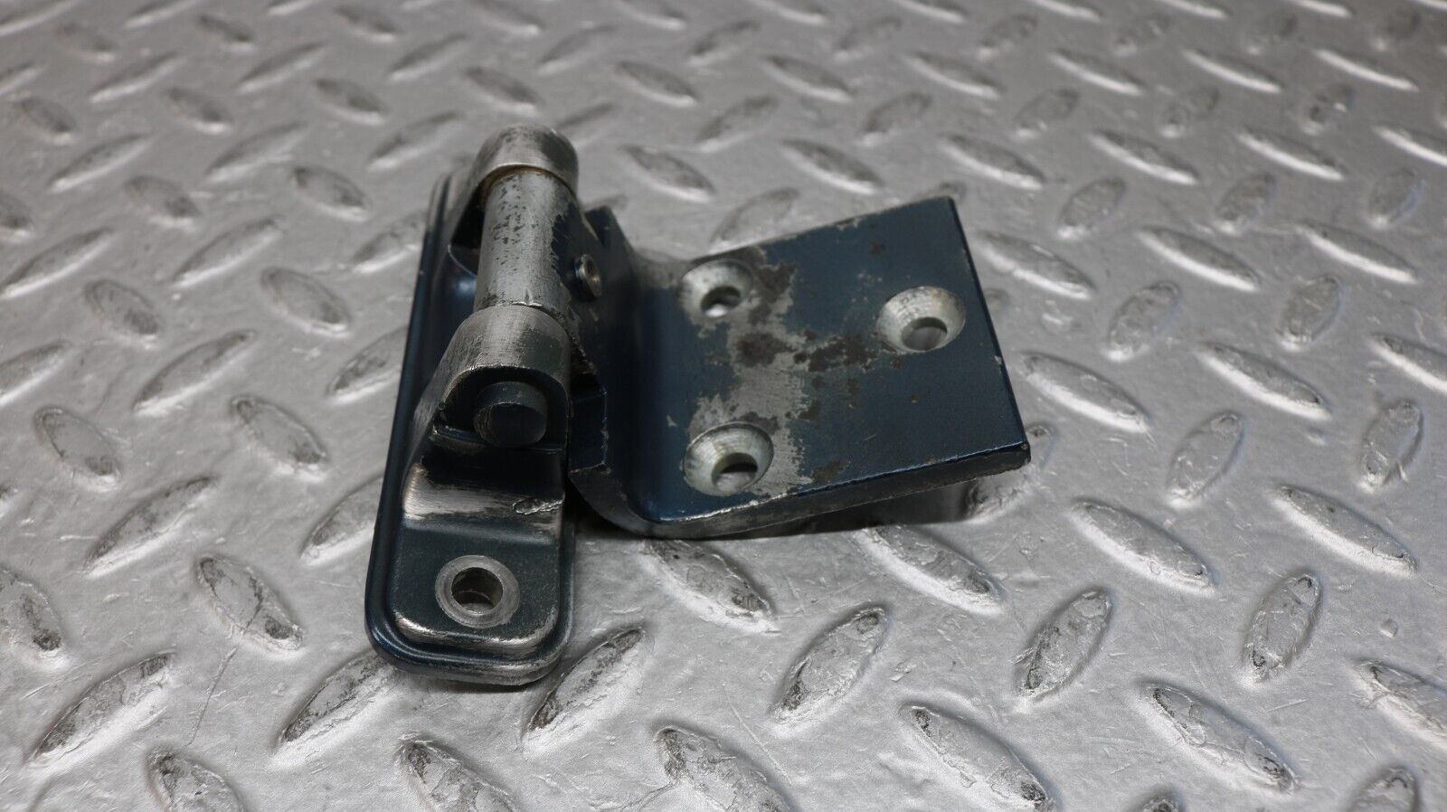 37272 Mercedes-Benz W109 300SEL Door Hinge Left Side