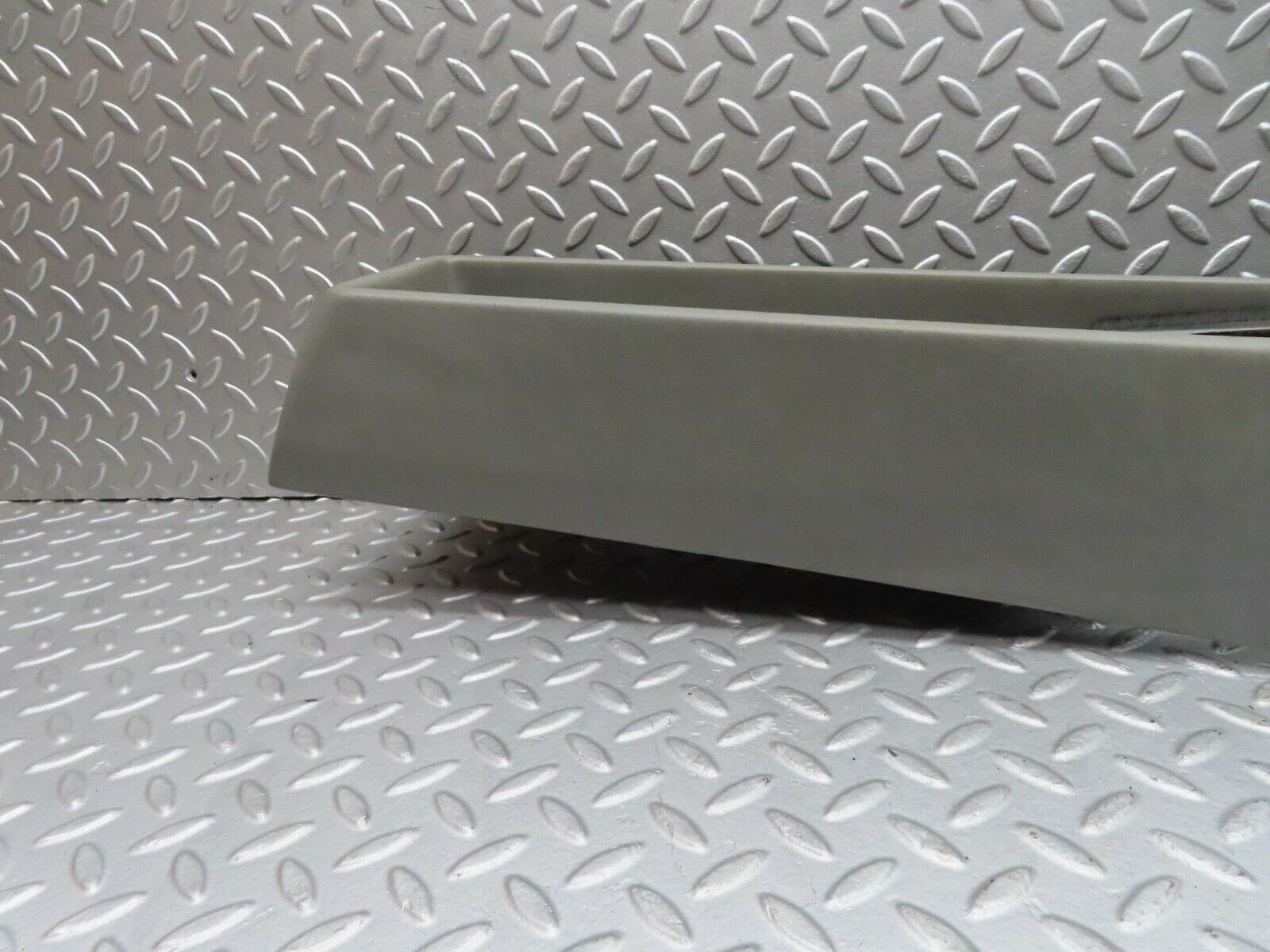 16200 Mercedes-Benz W124 260E Centre Console