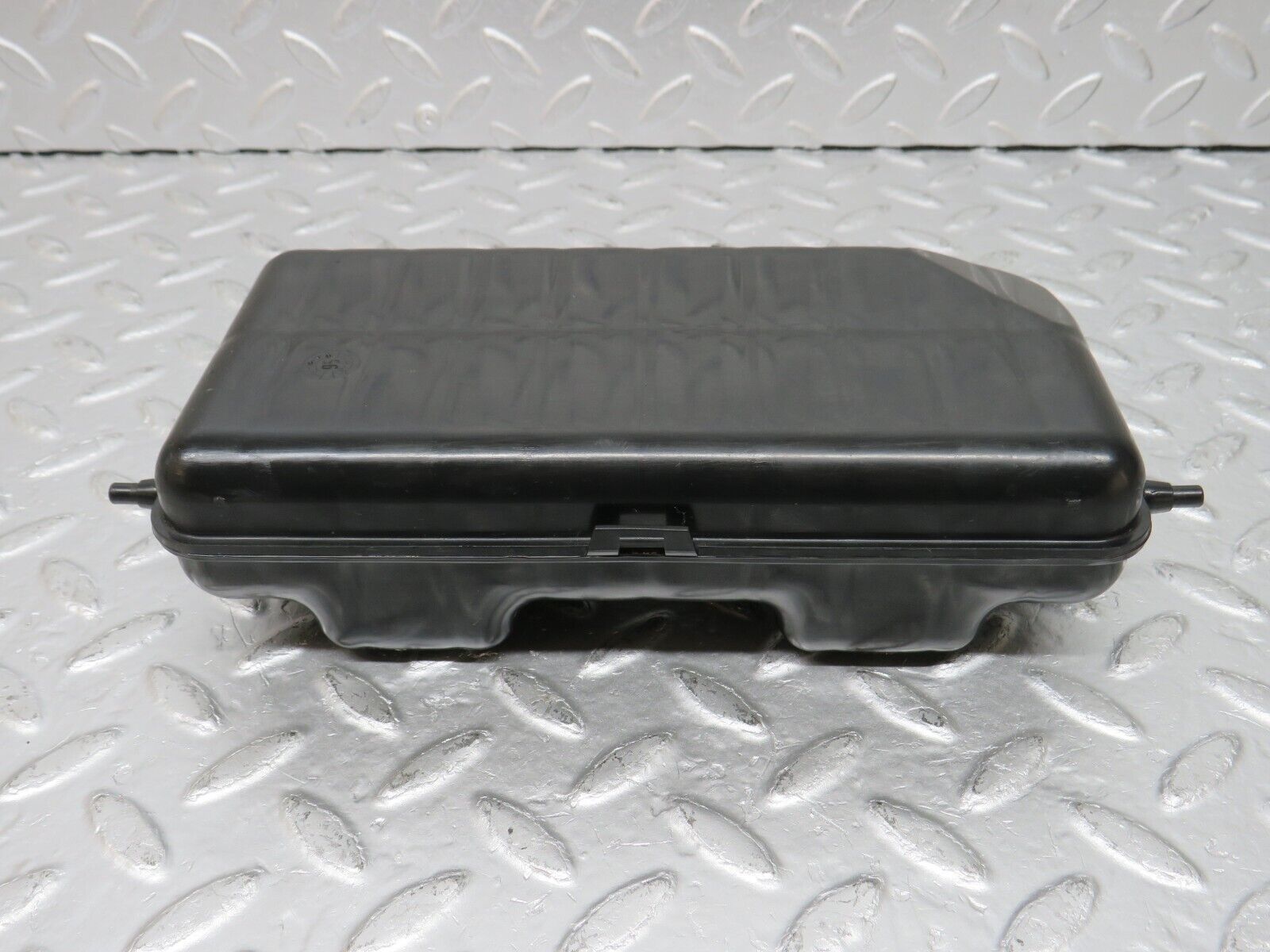 33271 Mercedes-Benz W202 C180 Vacuum Reservoir Tank 1408050019