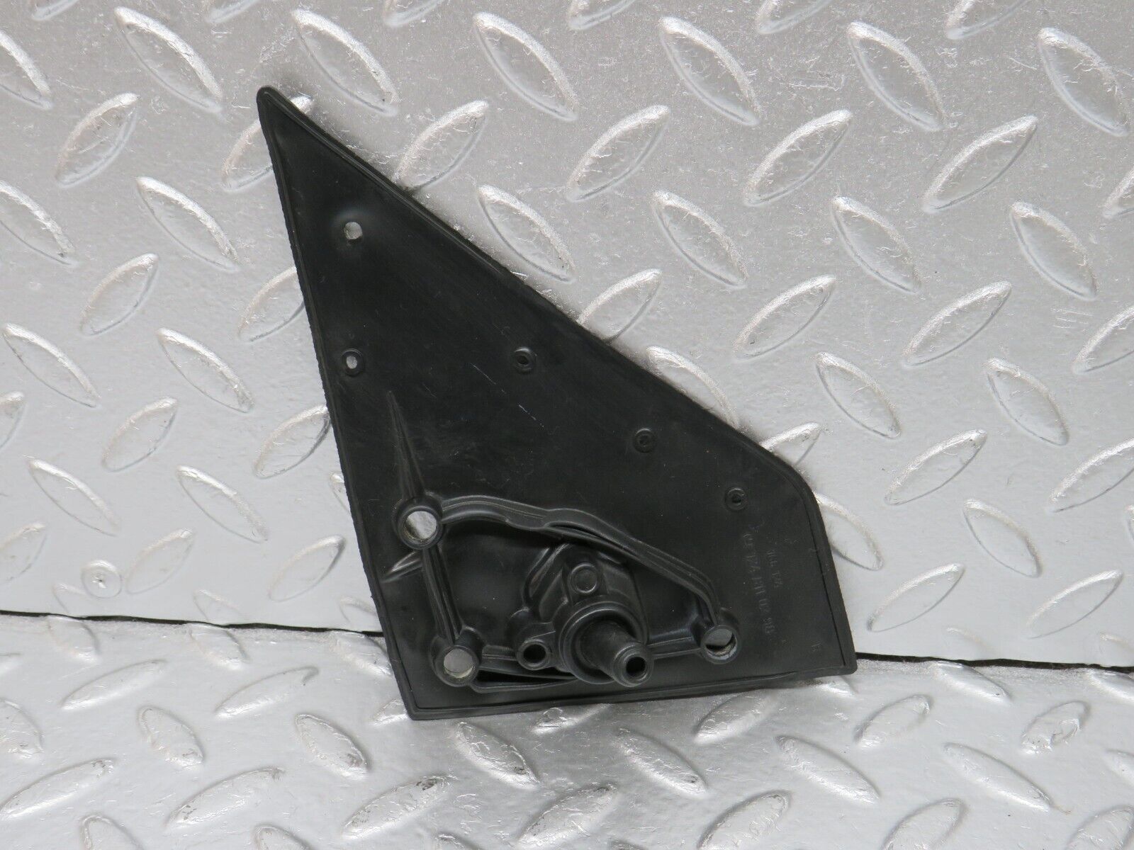 34200 Mercedes-Benz W124 260E Wing Mirror Rubber Seal Right 1248110298