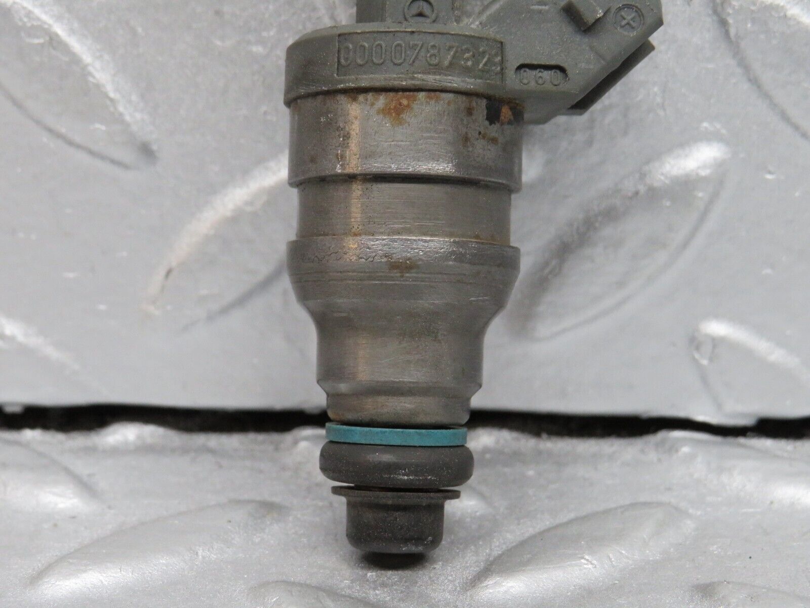 38654 Mercedes-Benz R129 280SL Coupe Fuel Injector Bosch 0000787323 0280155209