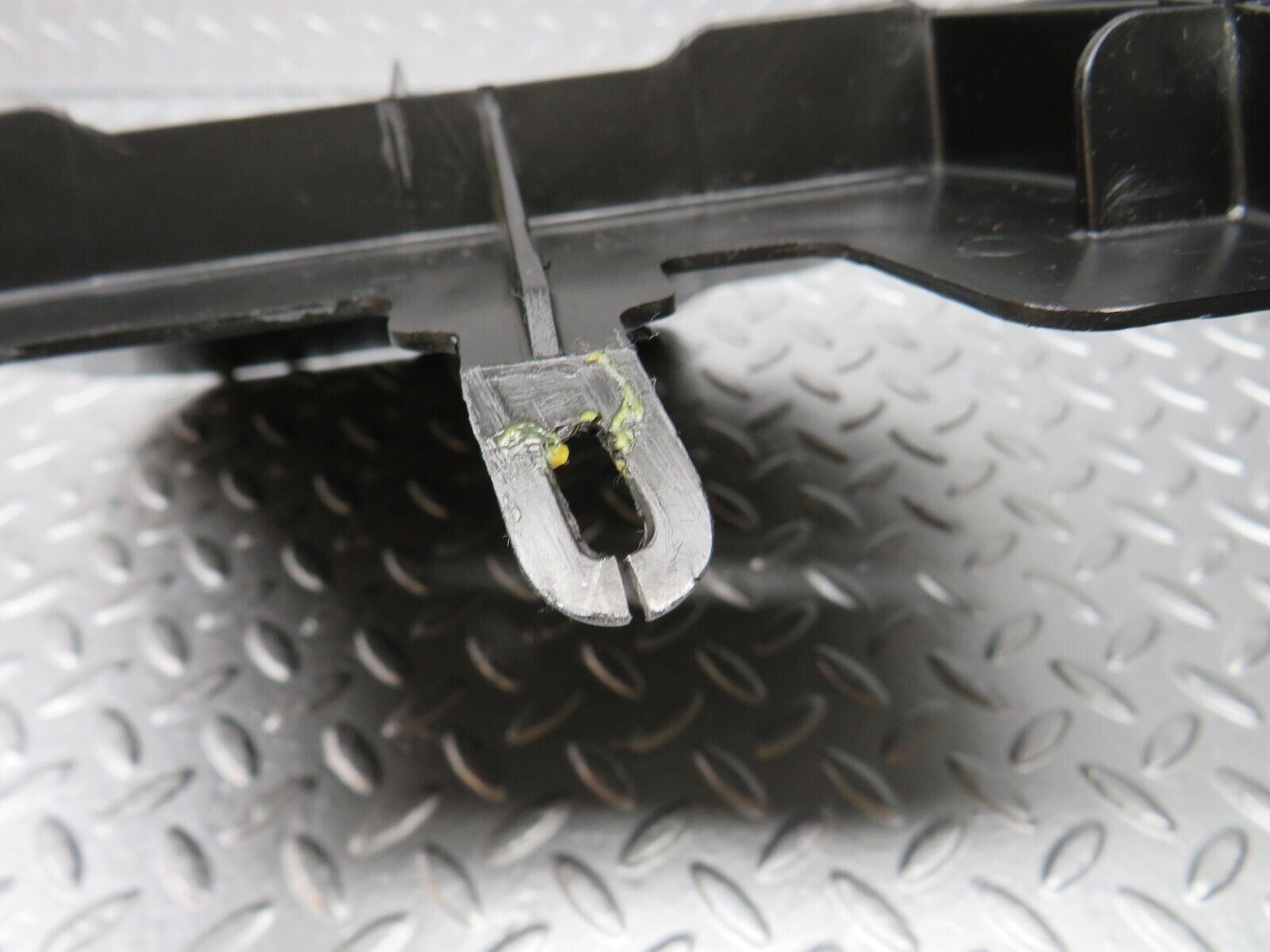 30627 Mercedes-Benz W201 190E 2.0L Foot Rest 2016840937