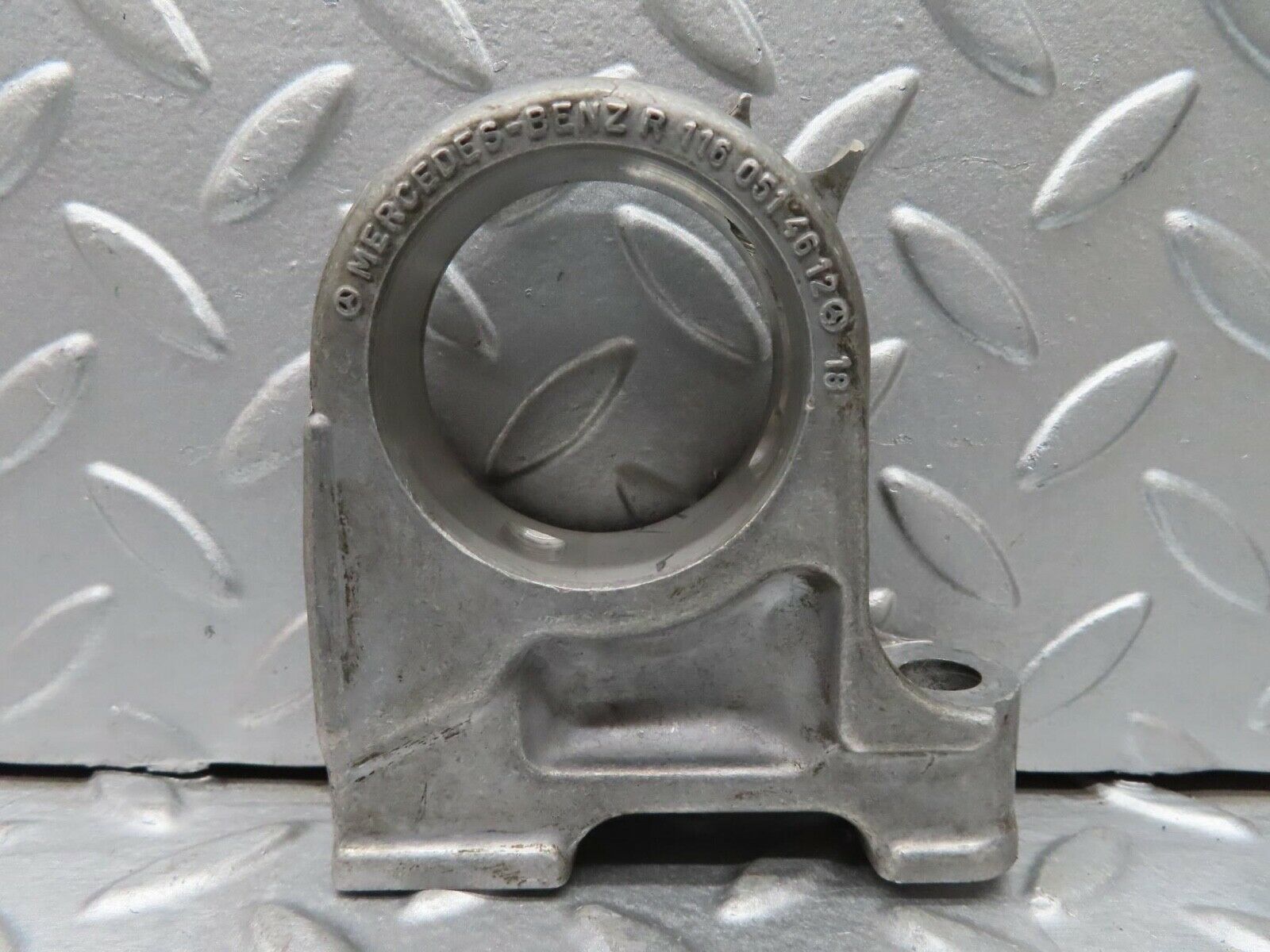 16722 Mercedes-Benz C107 380SLC Camshaft Tower Bearing 1160514612