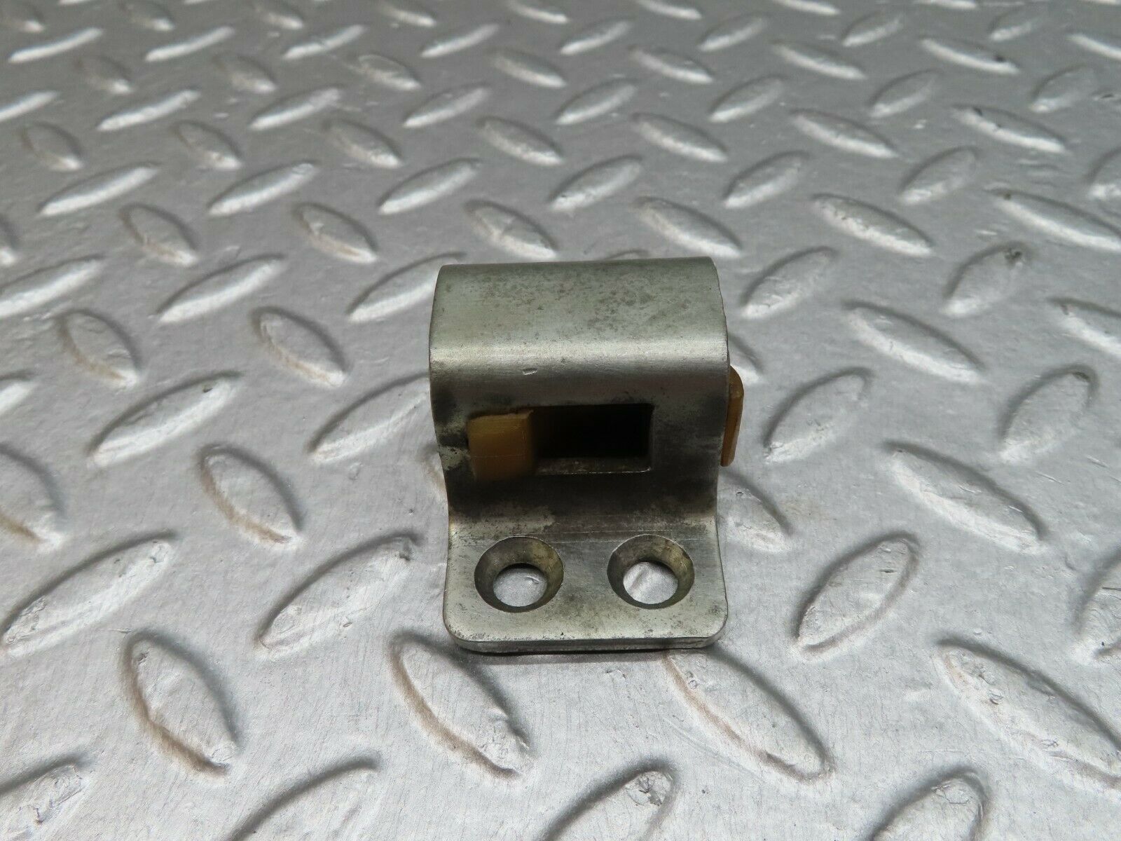 18048 Mercedes-Benz W123 200 Door Lock Latch Left Side