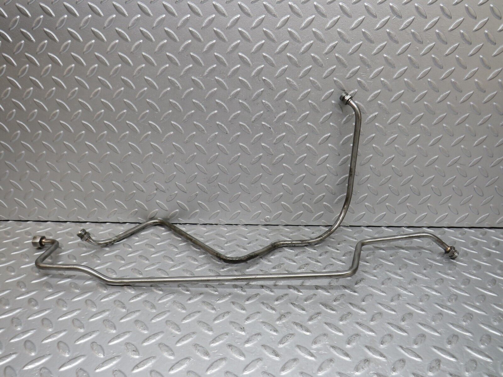 37667 Mercedes-Benz W109 300SEL Power Steering Oil Hose Pipe