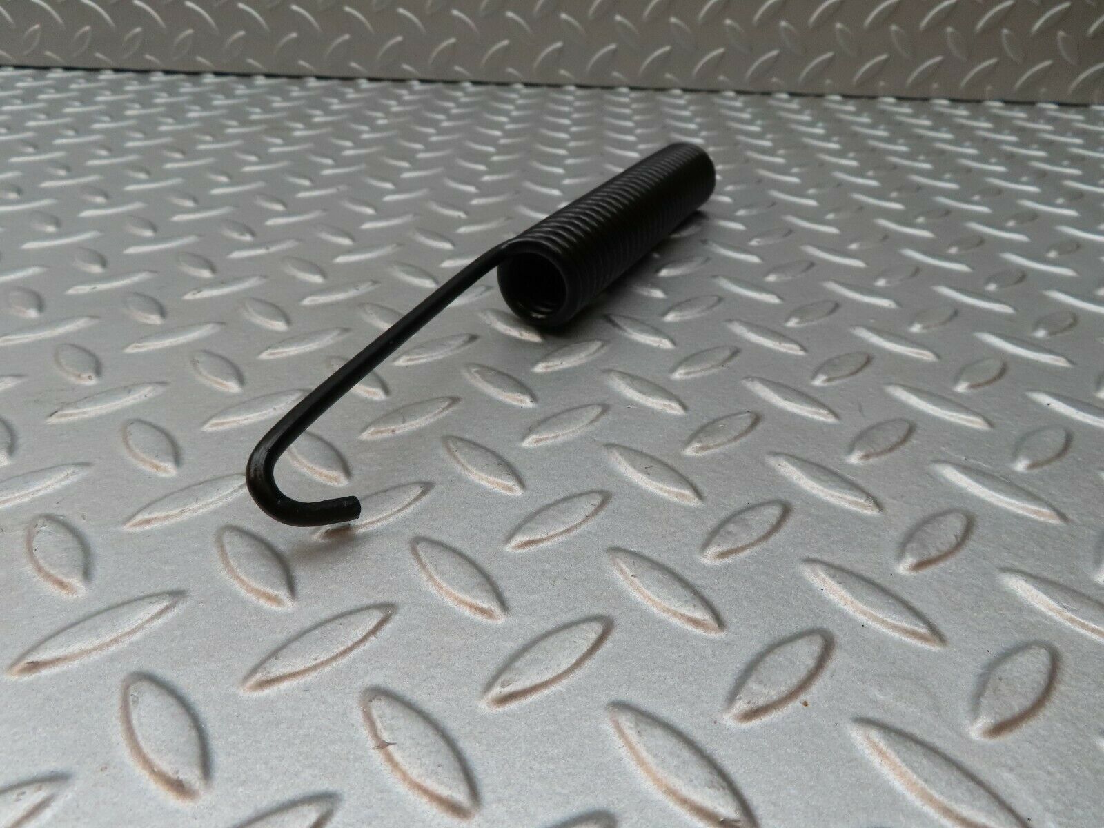 4566 Mercedes-Benz W108 280SE Bonnet Hinge Spring