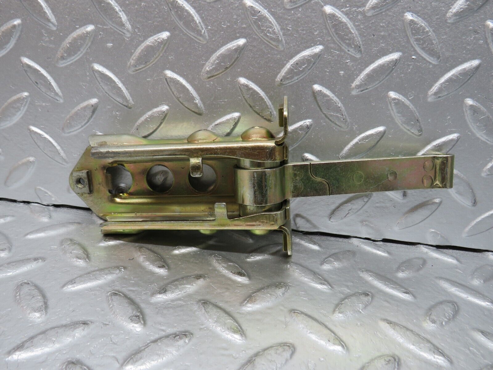 32441 Mercedes-Benz S124 300TE Wagon Door Safety Check Strap