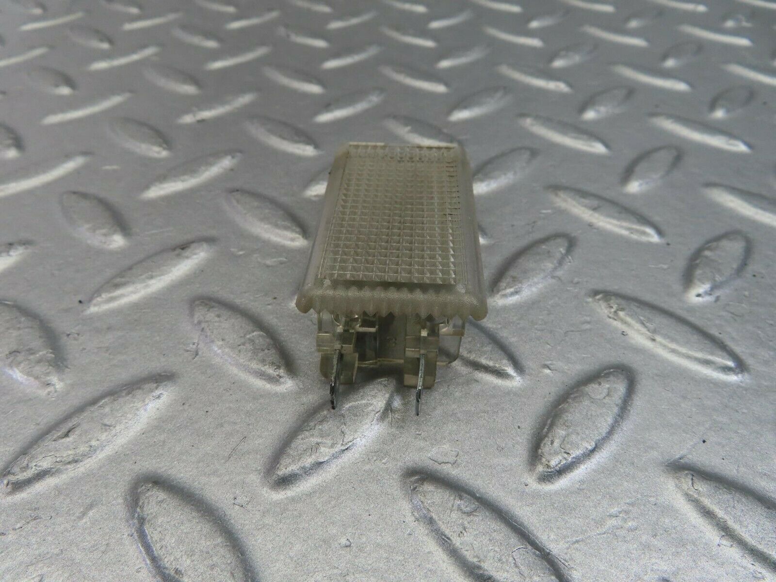 10141 Mercedes-Benz C123 230CE Coupe Glove Box Light