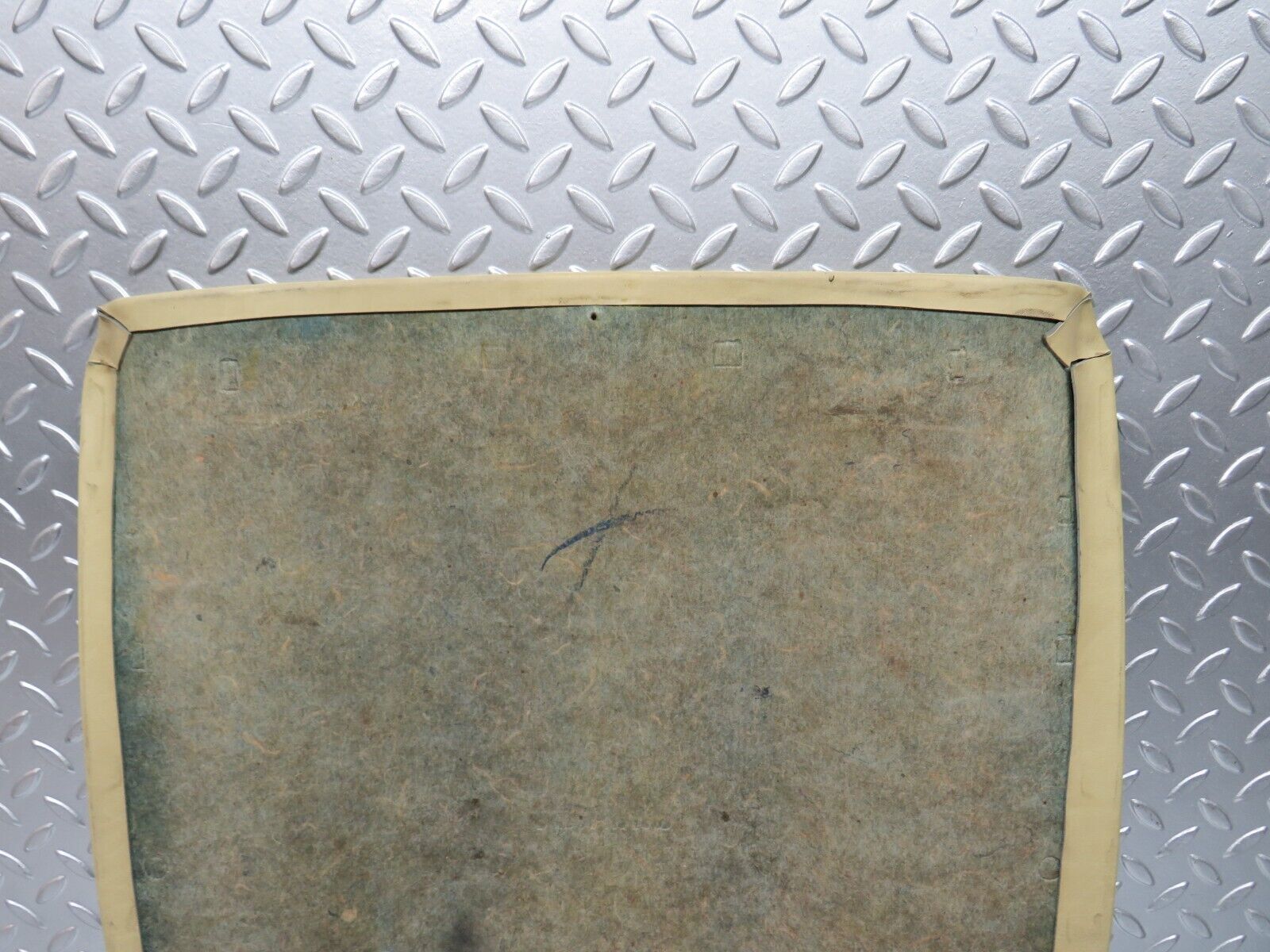 29792 Mercedes-Benz W123 230E Front Seat Rear Cover Beige