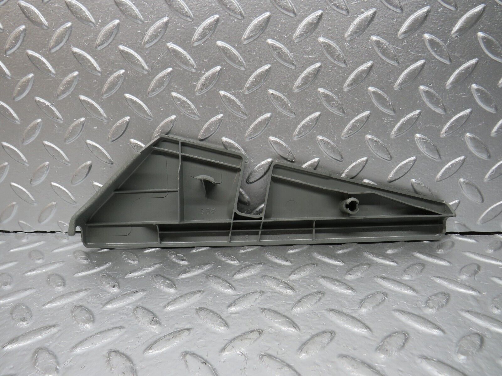 30451 Mercedes-Benz W124 230E Front Right Driver Seat Trim Grey 1249190220