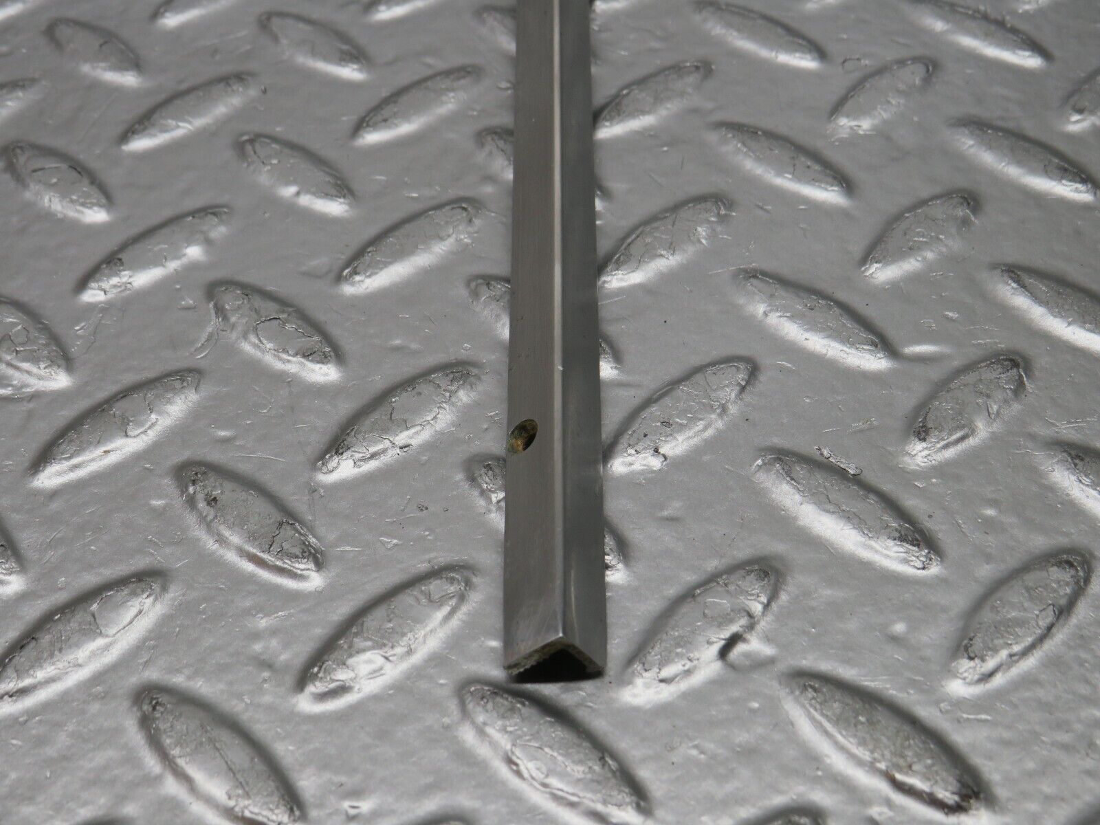 0743 Mercedes-Benz C107 350SLC Coupe Sunroof Chrome Trim