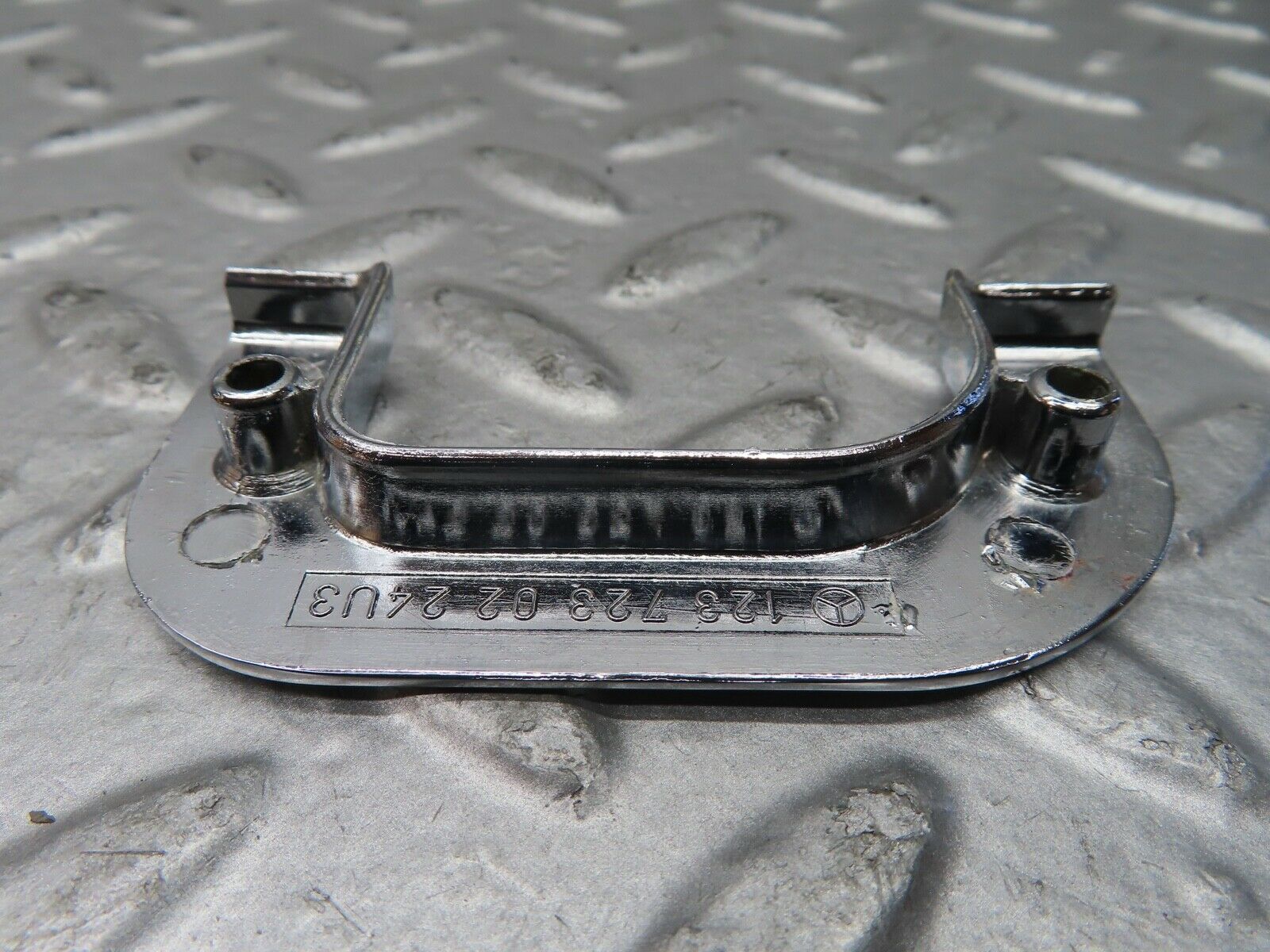 21489 Mercedes-Benz W126 300SE Right Chrome Door Latch Trim 1237230224