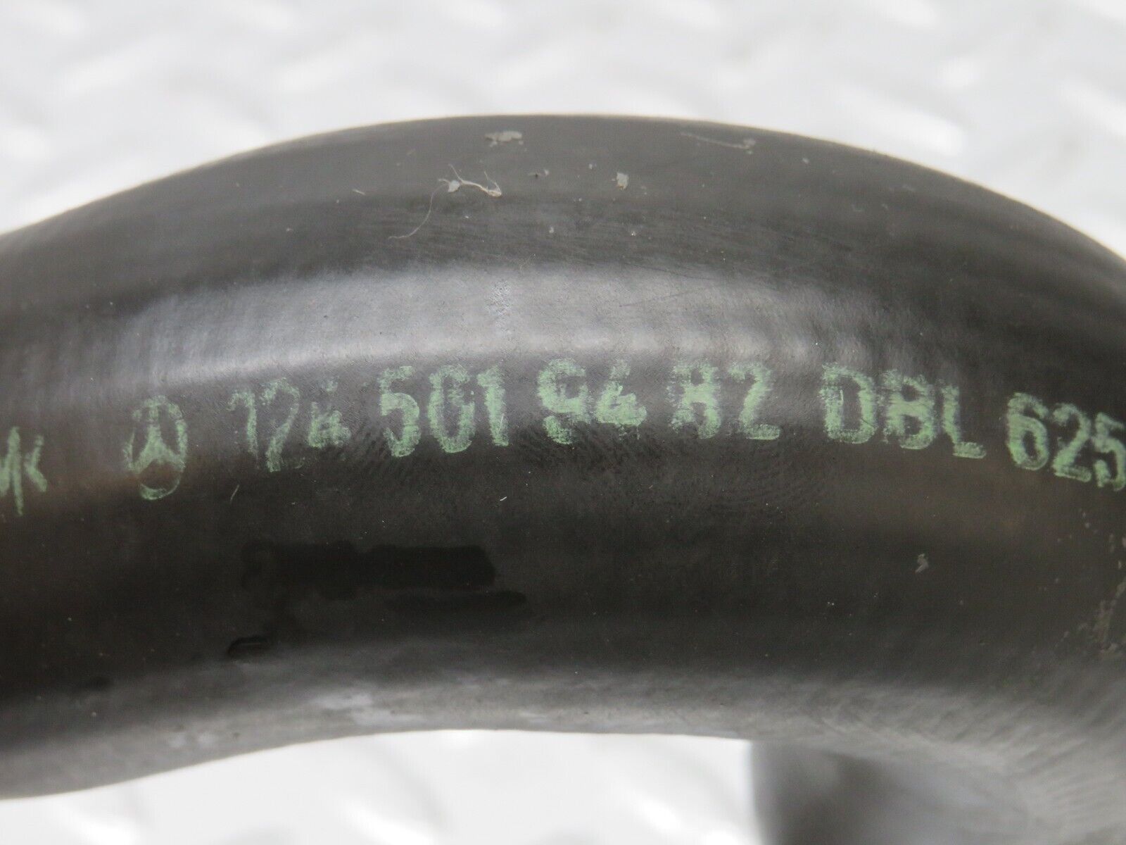 34090 Mercedes-Benz W124 260E Coolant Hose Hose Pipe 2x 1245013382 1245019482