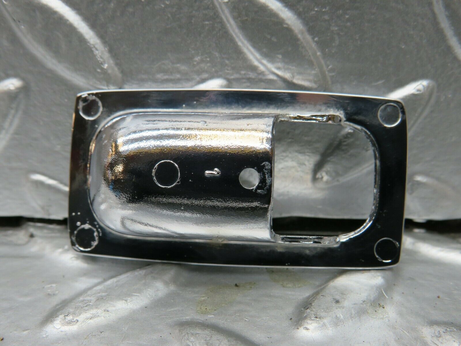 22975 Mercedes-Benz C123 230CE Coupe Door Lock Handle Surround Chrome