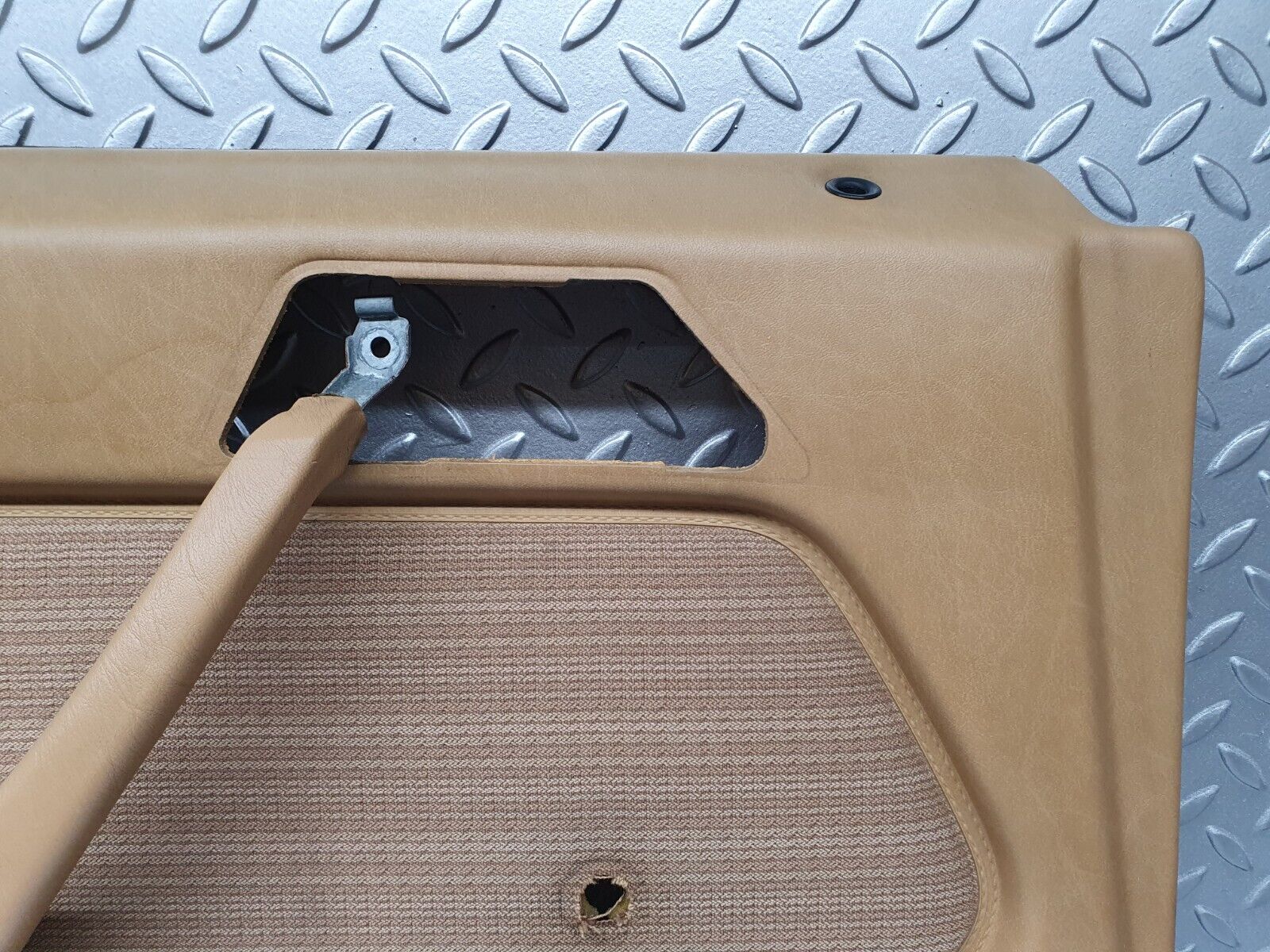 41482 Mercedes-Benz W124 200E Rear Left Door Card Palomino