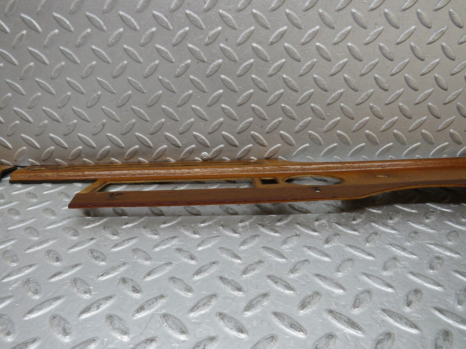 37427 Mercedes-Benz W109 300SEL Dashboard Wood Panel Trim