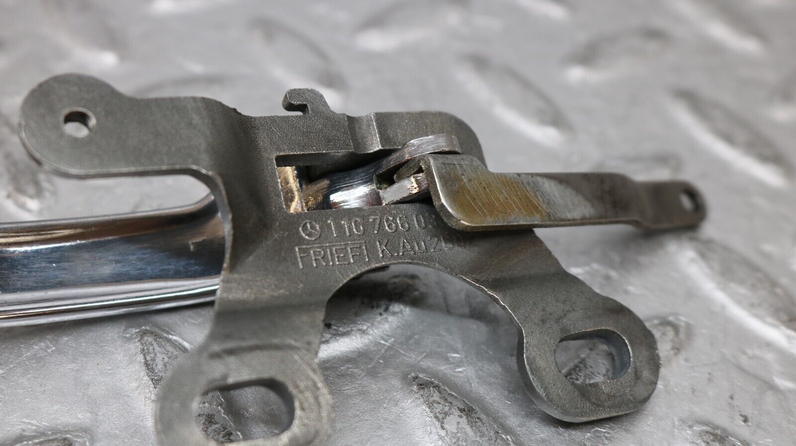 37263 Mercedes-Benz W109 300SEL Front Left Interior Door Handle 1107660319