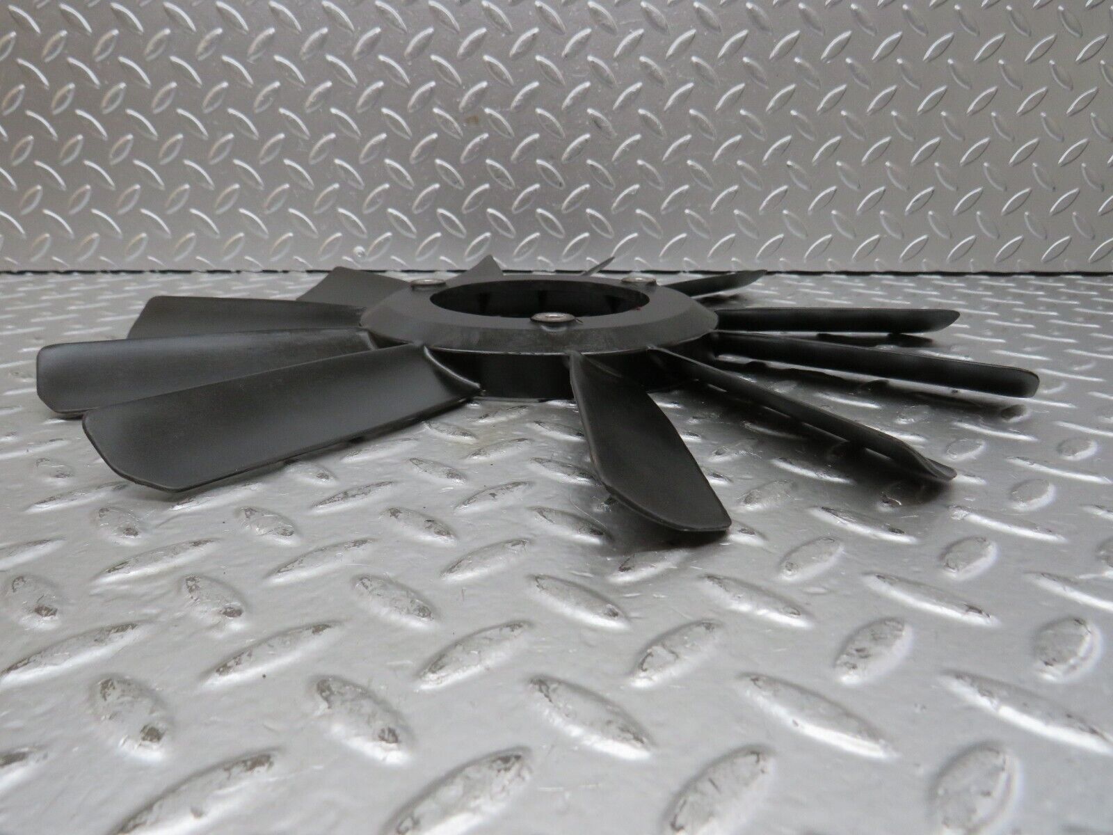 27377 Mercedes-Benz W123 280E Engine Cooling Fan 1102000123