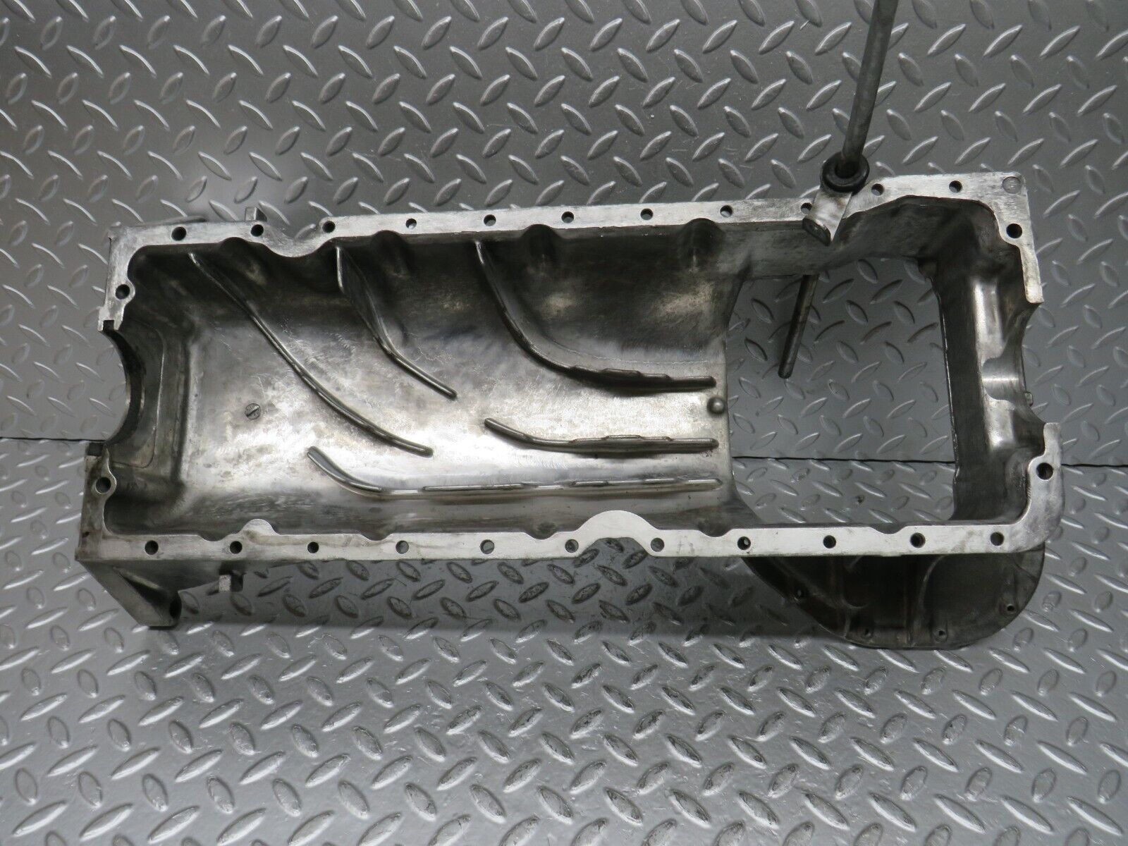 32920 Mercedes-Benz W123 300D Oil Pan Oil Sump 6170140302