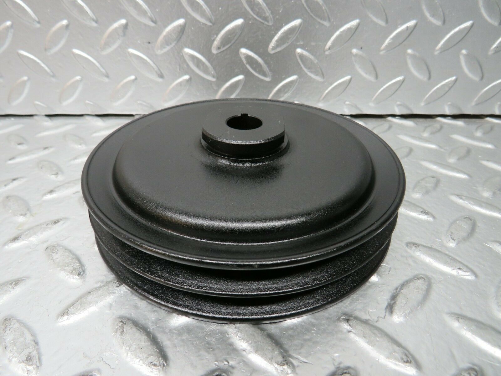 23370 Mercedes-Benz W116 350SE Power Steering Pump Pulley